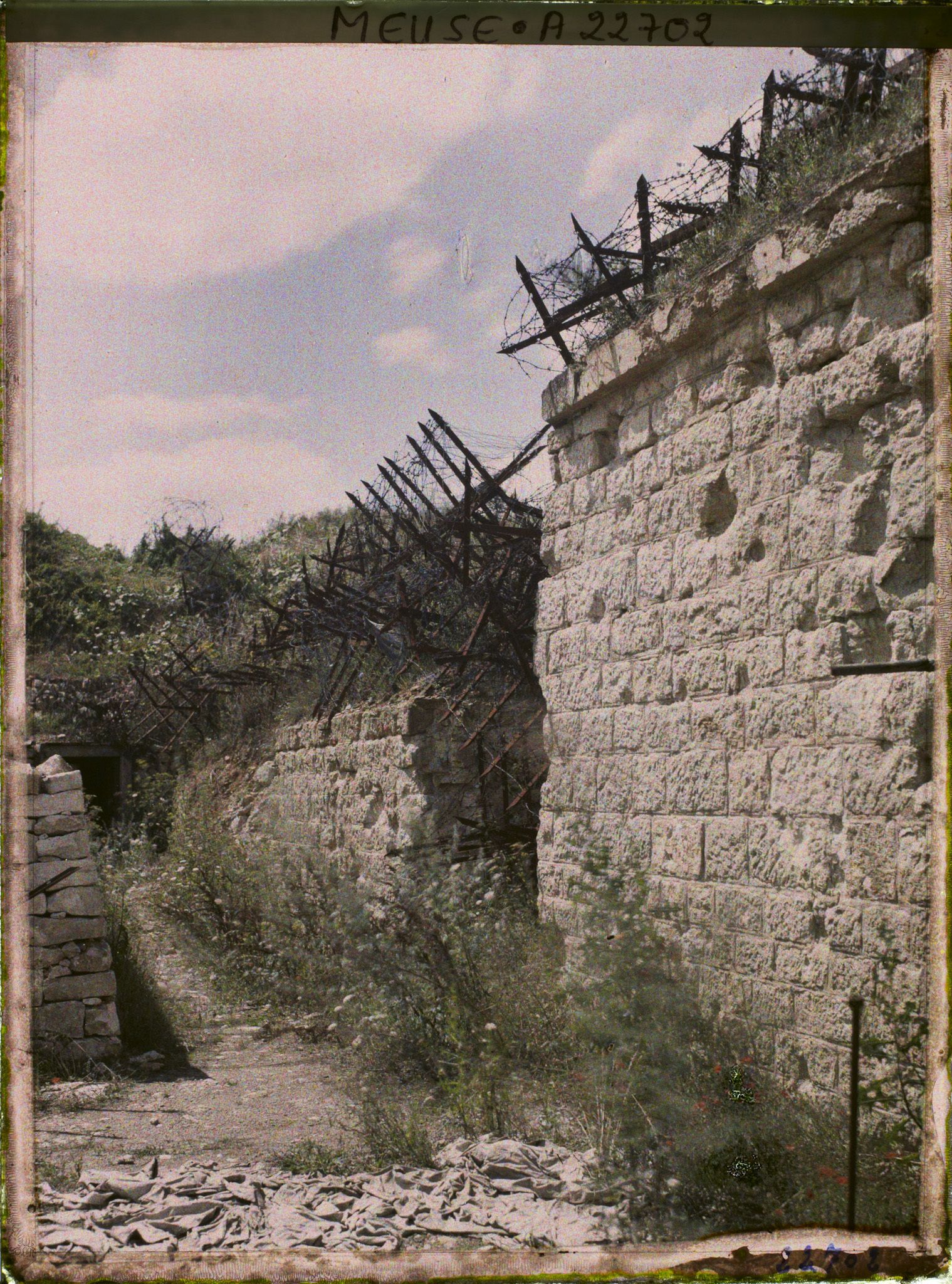 Image représentant France, Fort des Paroches, Aspect d'une Courtine intérieure du fort