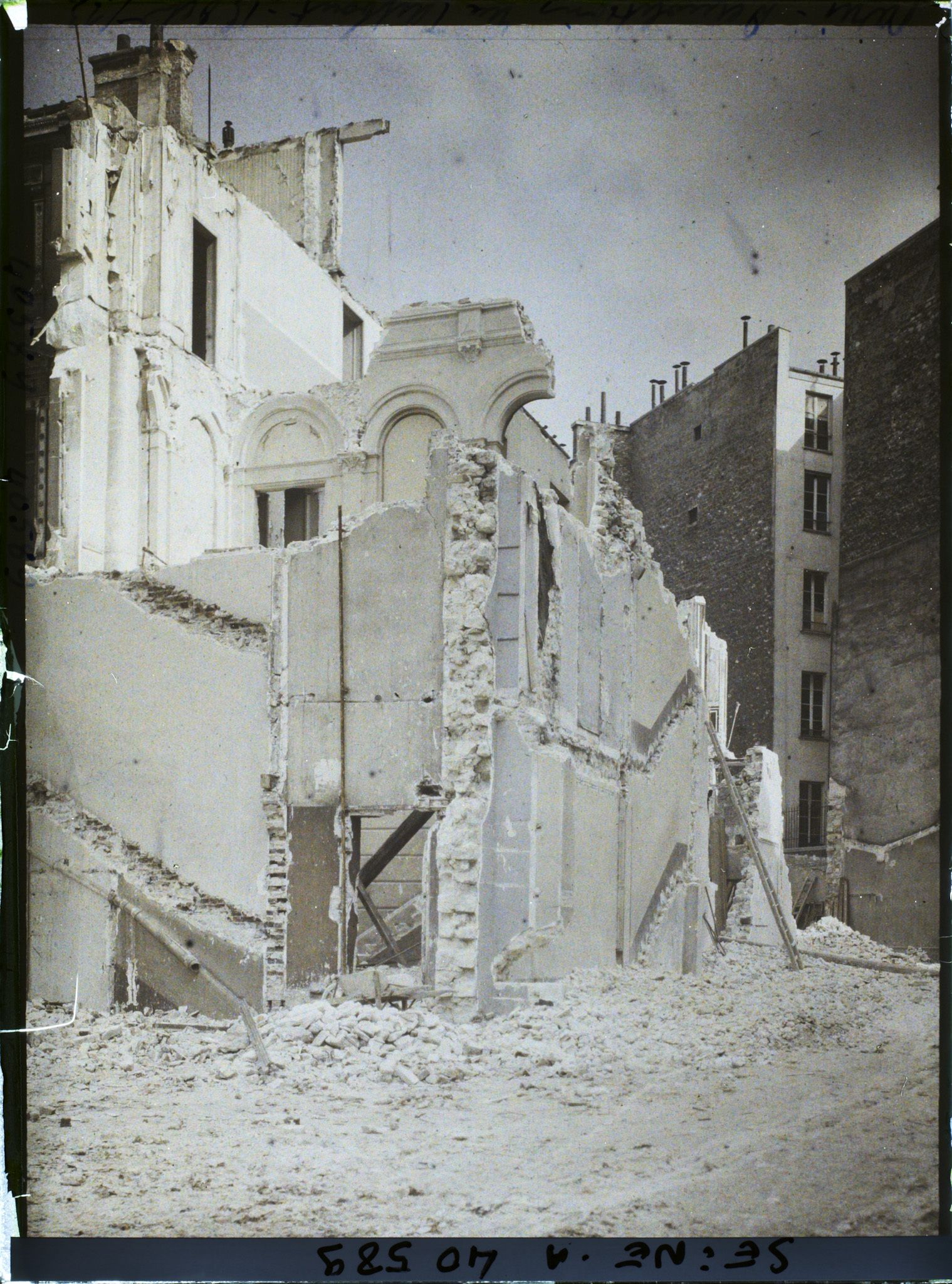 Image représentant Le prolongement du boulevard Haussmann, démolitions rue Taitbout