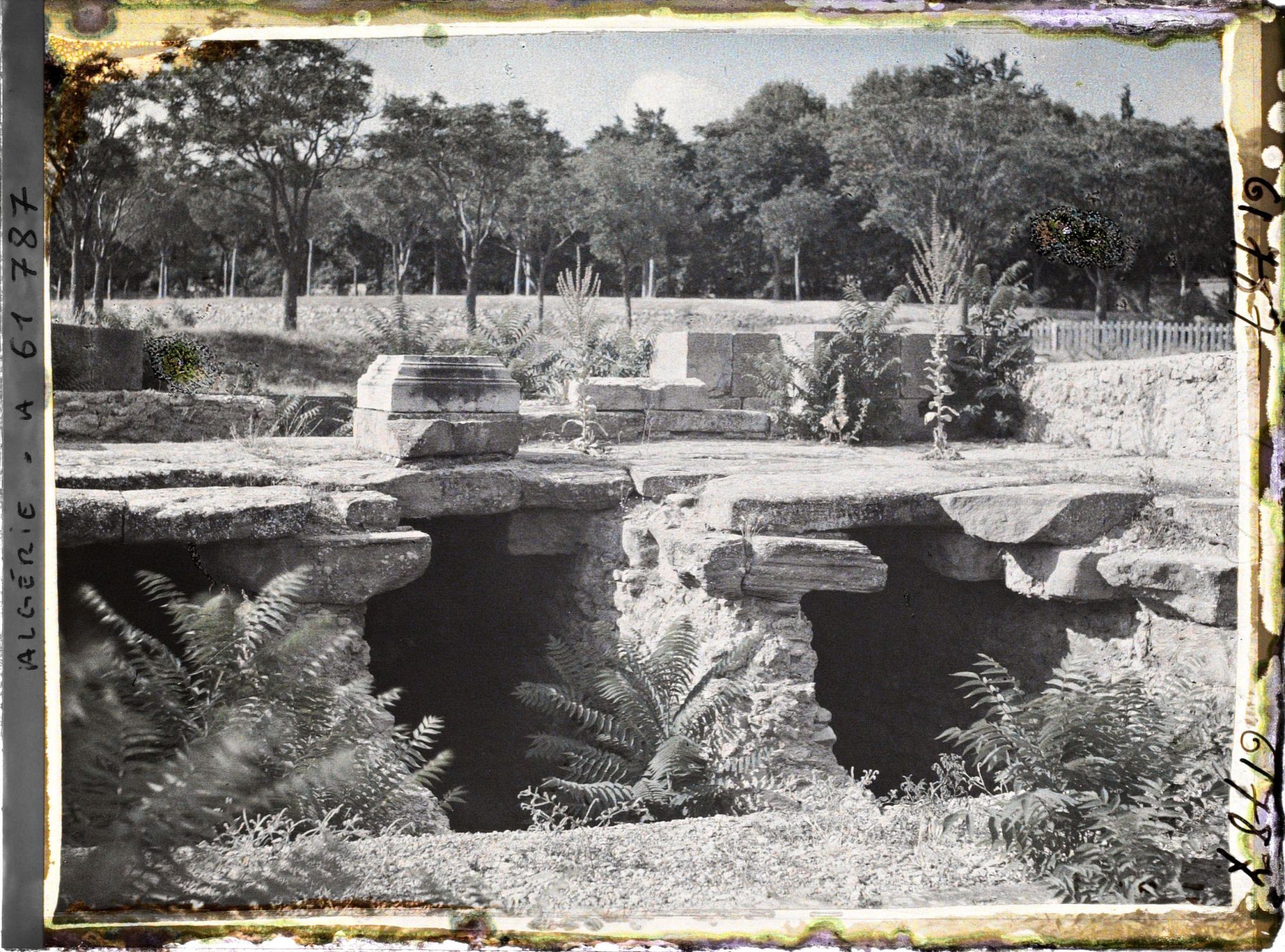 Image représentant Algérie, Lambèse, Caves du Trésor de la Légion