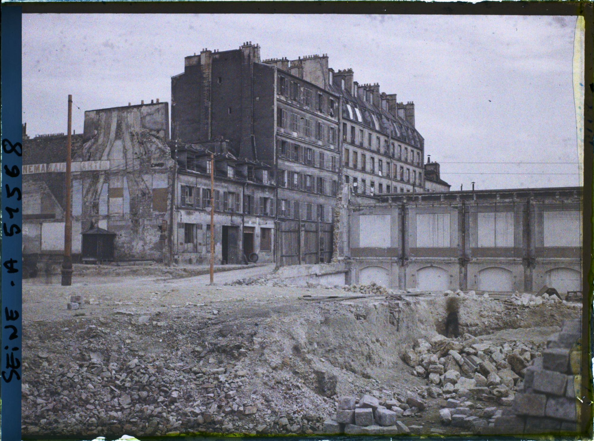 Image représentant Travaux d'agrandissement de la gare de l'Est à l'angle de l'impasse Boutron et de la rue du Faubourg Saint-Martin