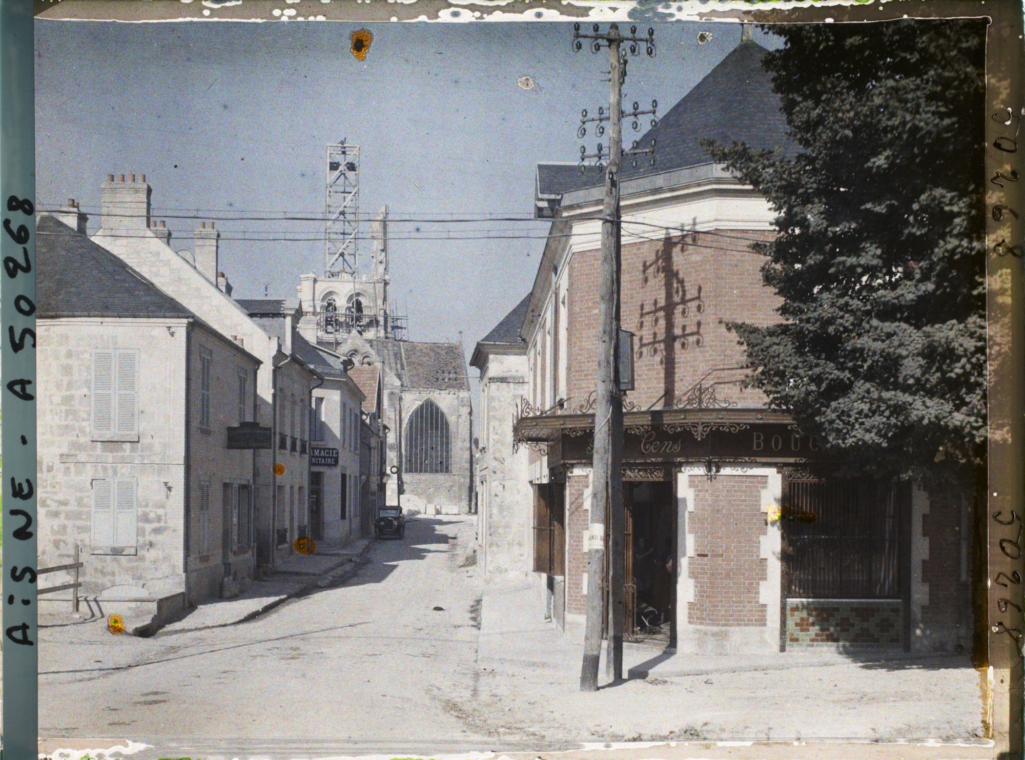 Image représentant France, Vailly, Vue vers Abside de l'Eglise