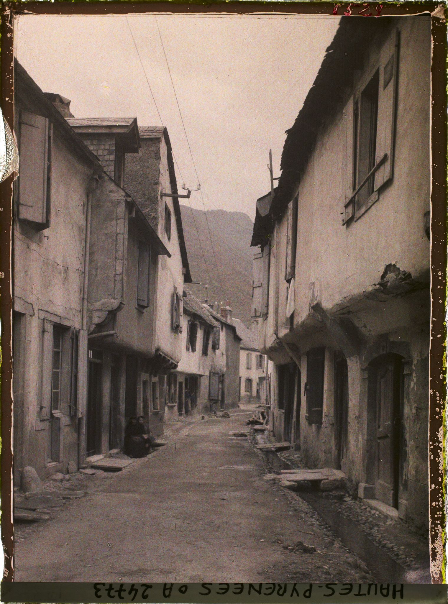 Image représentant France, Sarrancolin, Sarrancolin (Htes pyrées) Une rue