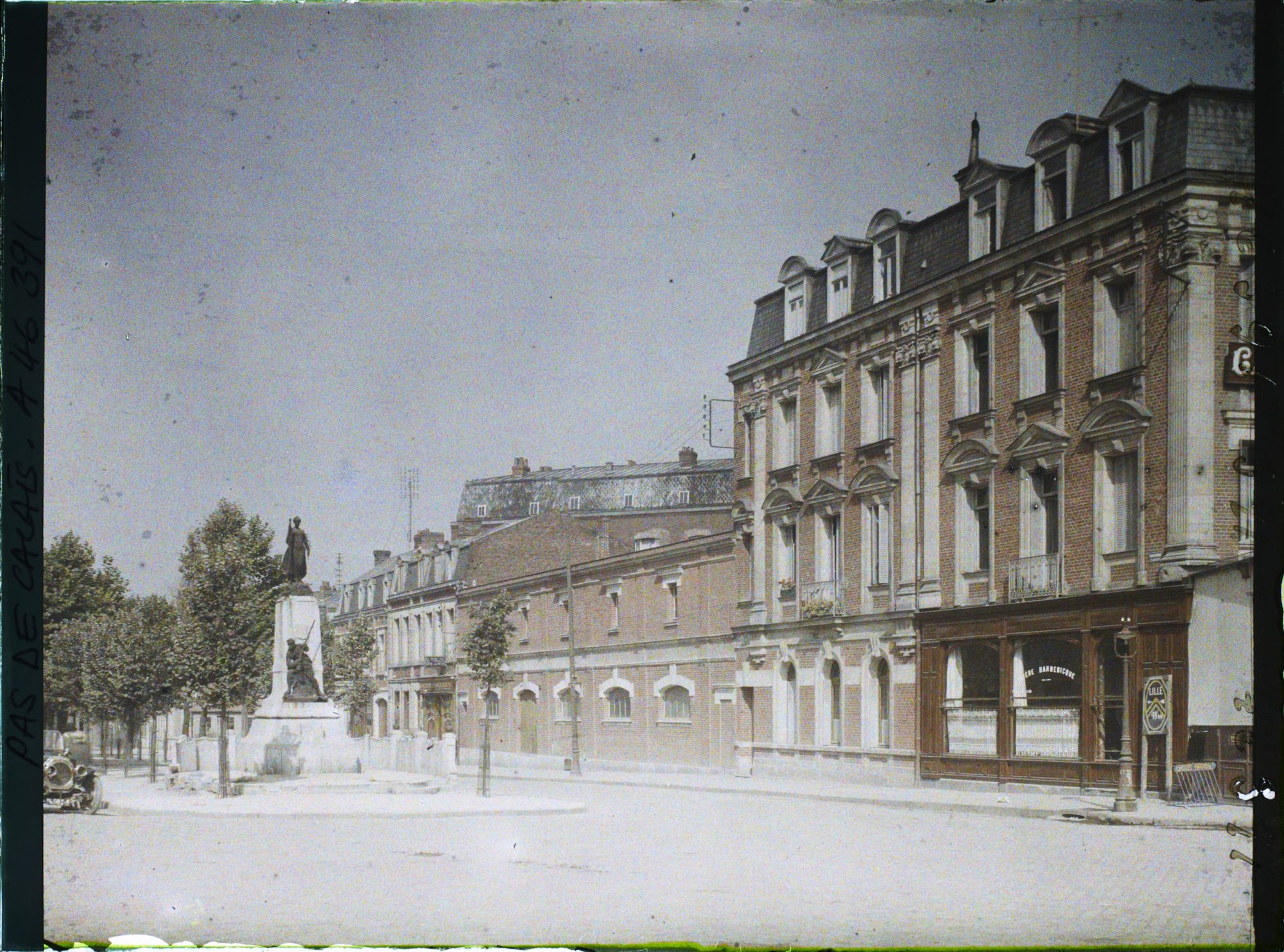 Image représentant France, Arras, Boulevd Carnot et monumt de 1870-71