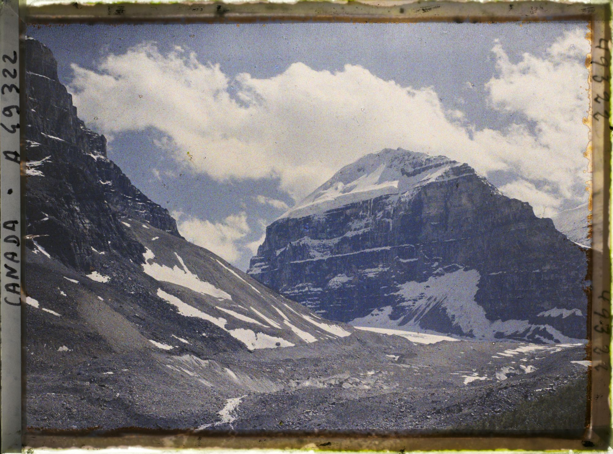 Image représentant Canada, Lac Louise, Moraine du Glacier Victoria