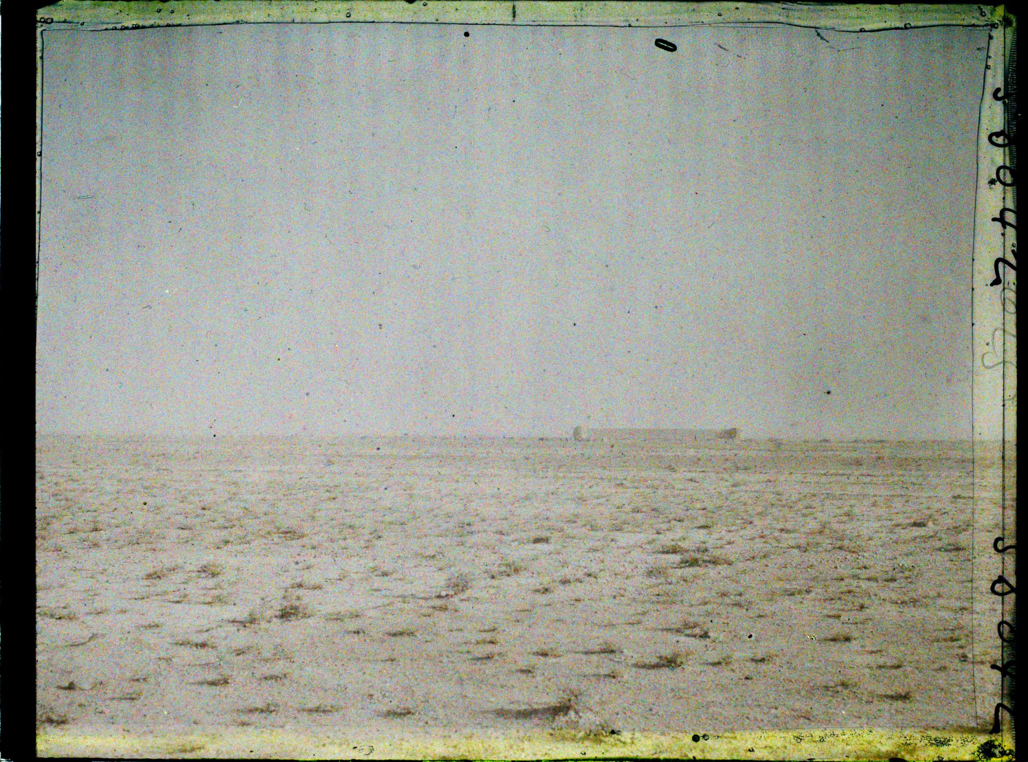 Image représentant Le Caravansérail vu de loin