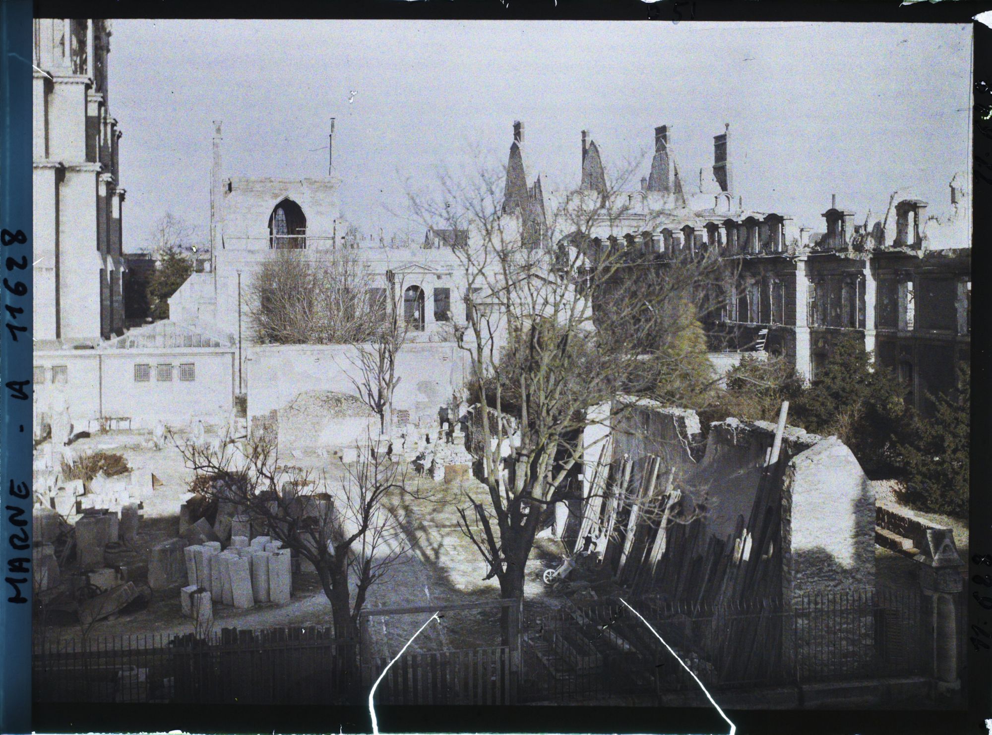 Image représentant France, Reims, Vue d'ensemble du Palais Archiépiscopal