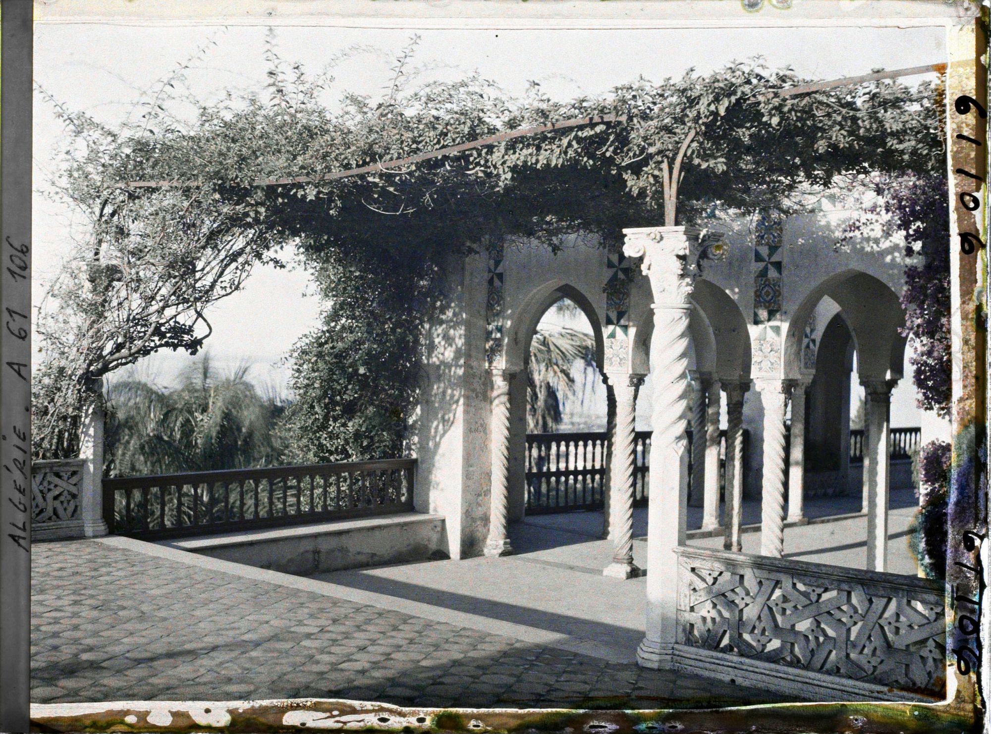 Image représentant Le pavillon mauresque du Palais d'été