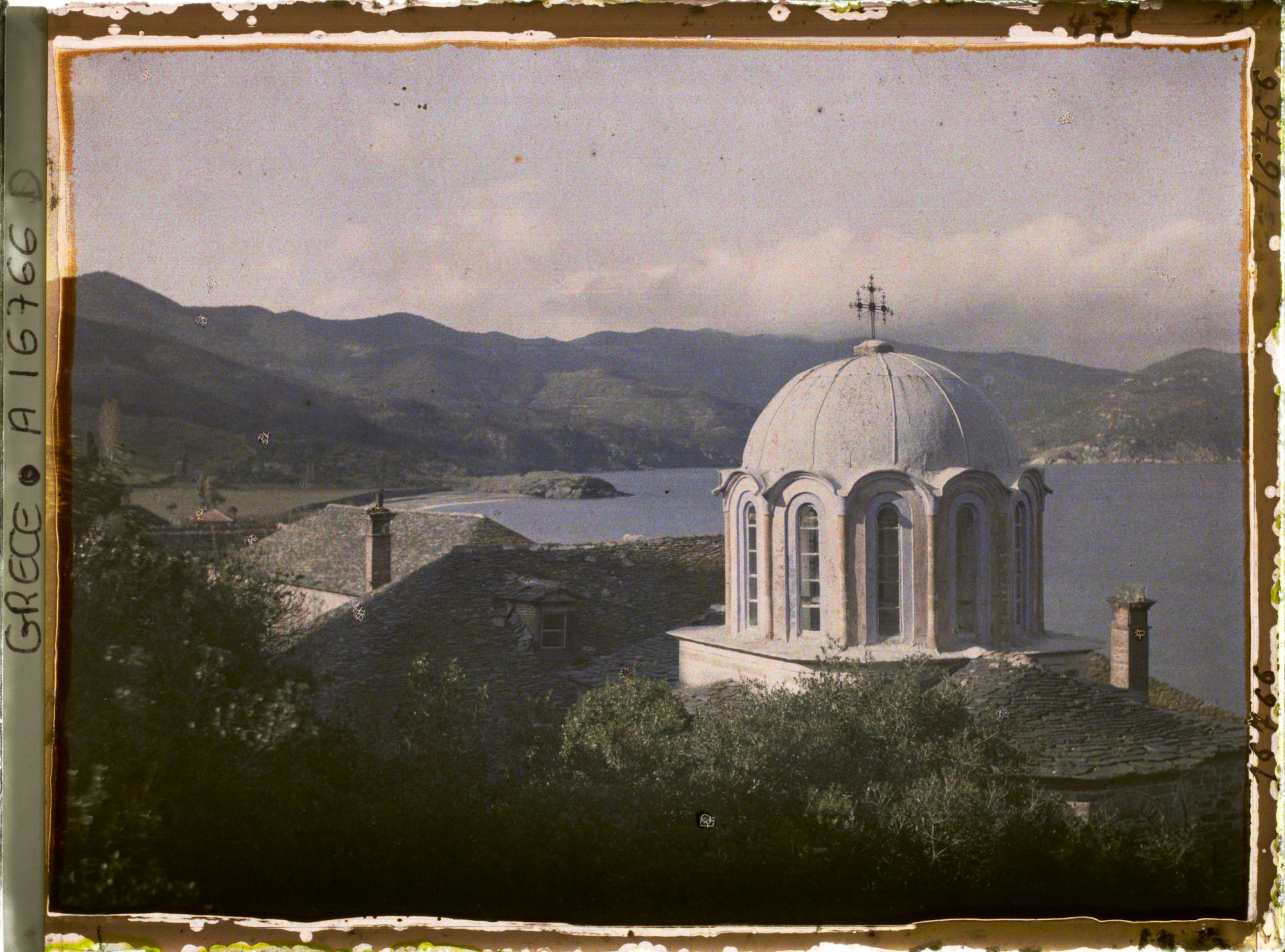 Image représentant Mont Athos, Vatopédi, La Chapelle de l'Arsenal et le Golfe de Vatopédi