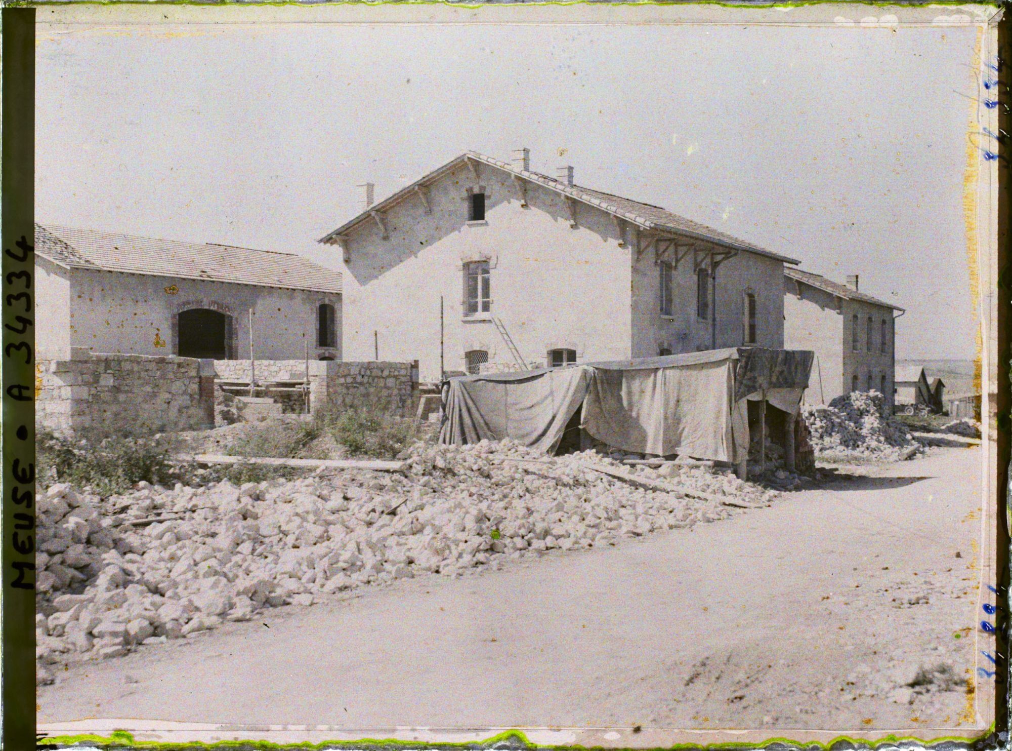 Image représentant France, Les Eparges, Reconstructions