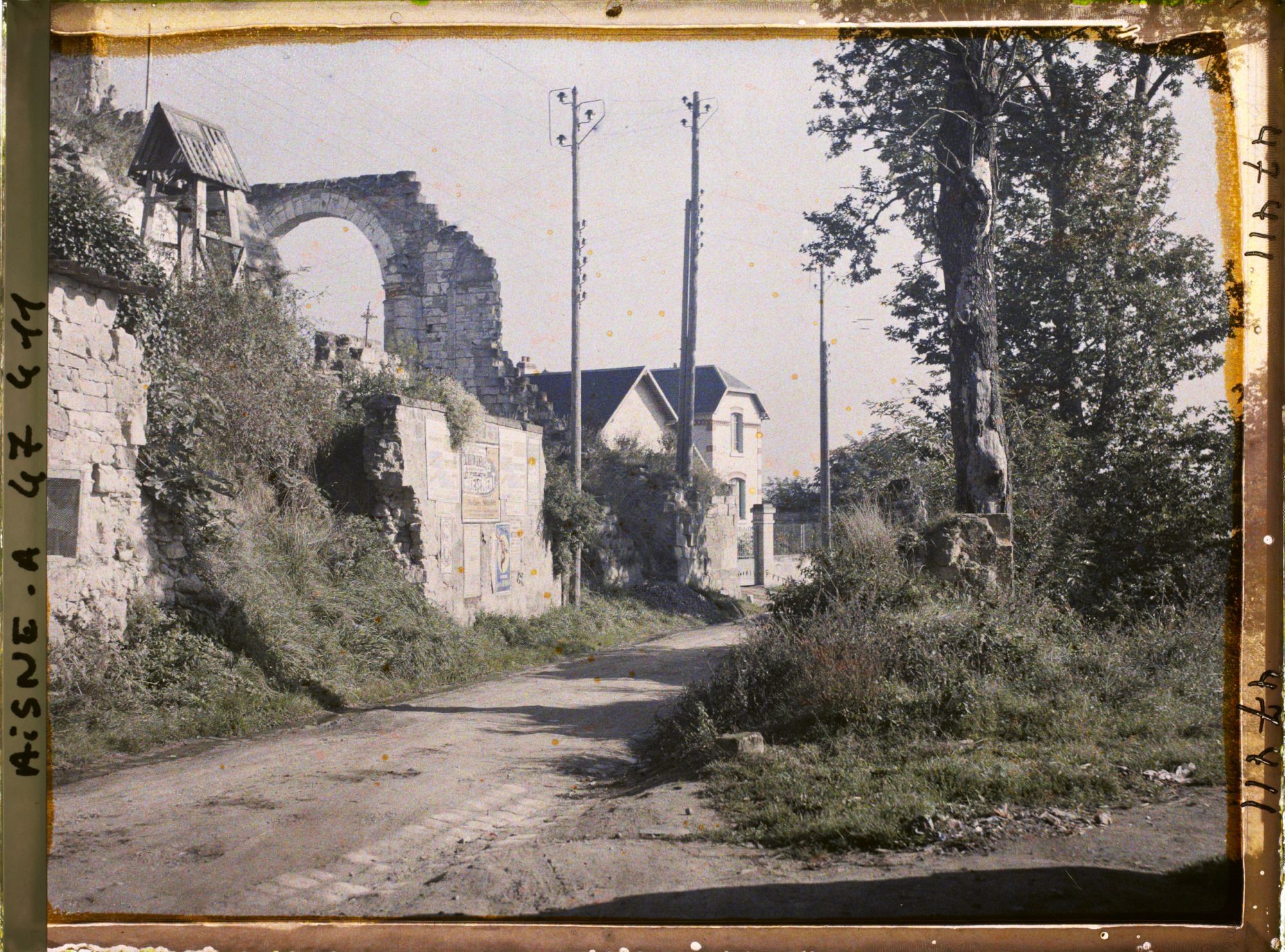 Image représentant France, Condé s/ Aisne, Entrée Est du Village