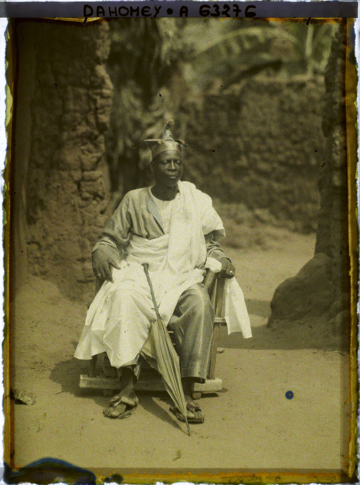 Image représentant Le chef féticheur du Serpent, prêtre au culte de Dangbé