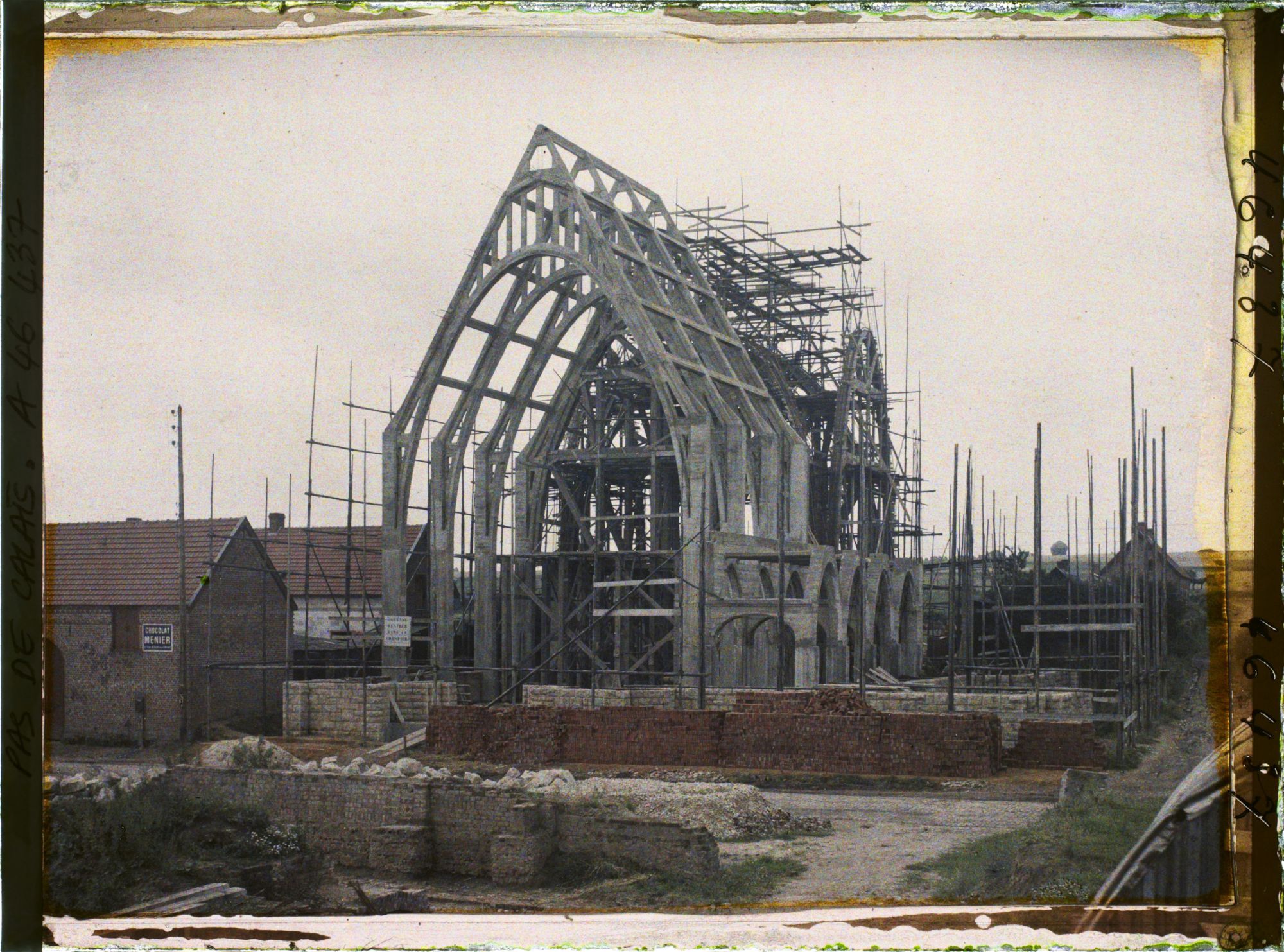 Image représentant France, Ablain St Nazaire, Eglise en construction