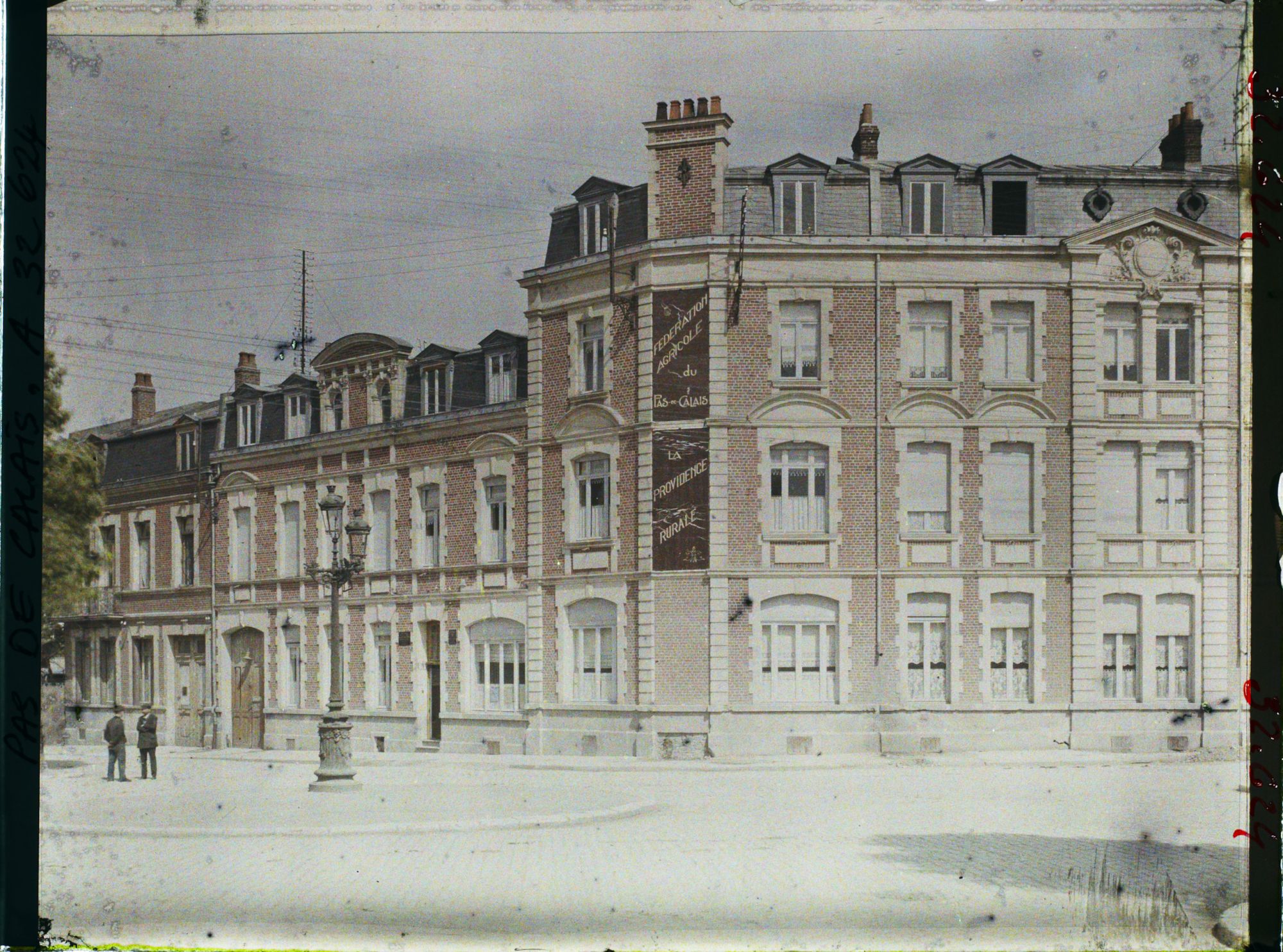 Image représentant France, Arras, Angle des Boulevards Carnot et de Strasbourg