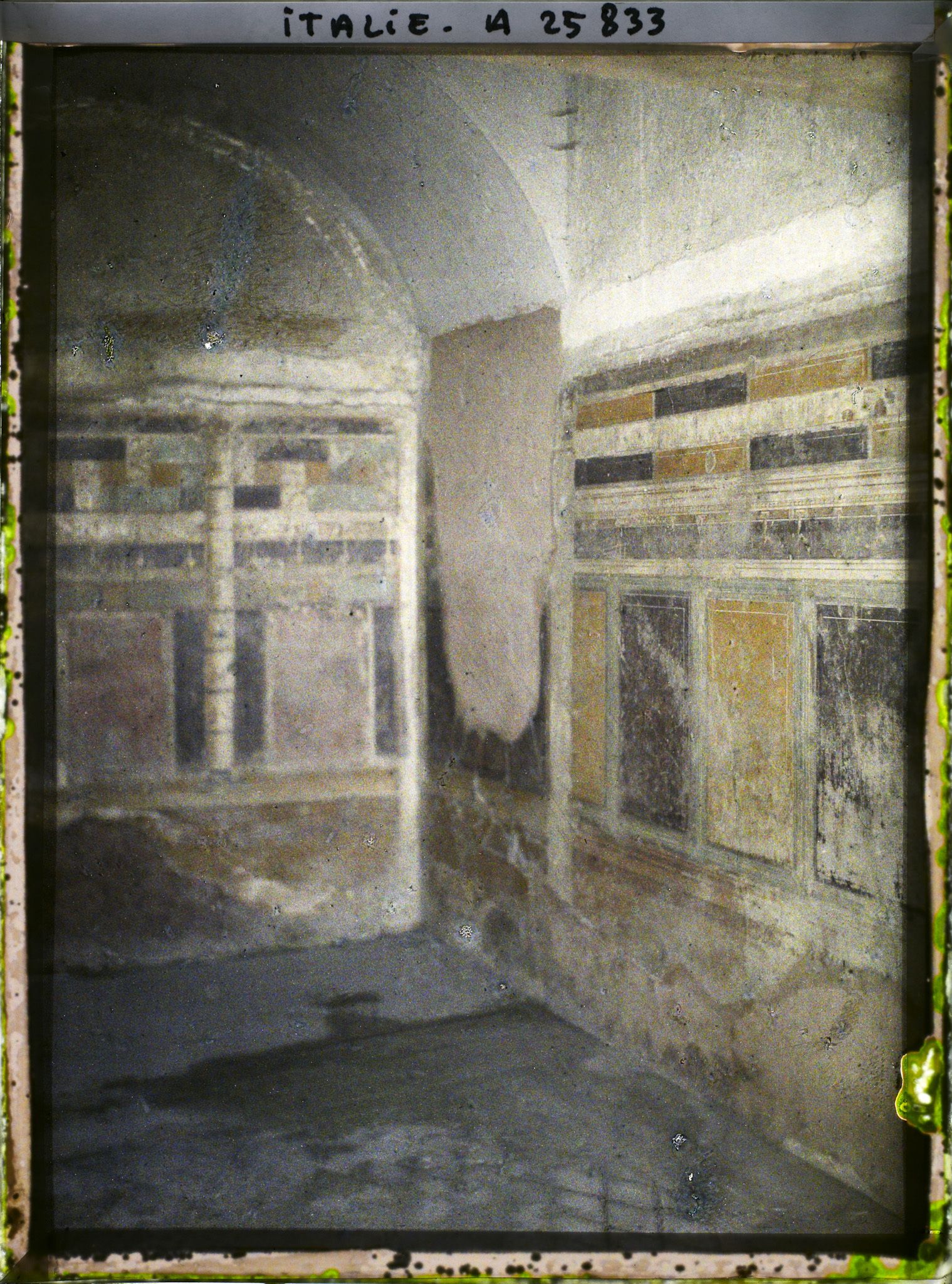 Image représentant Maison des noces d'argent, décoration des petites pièces