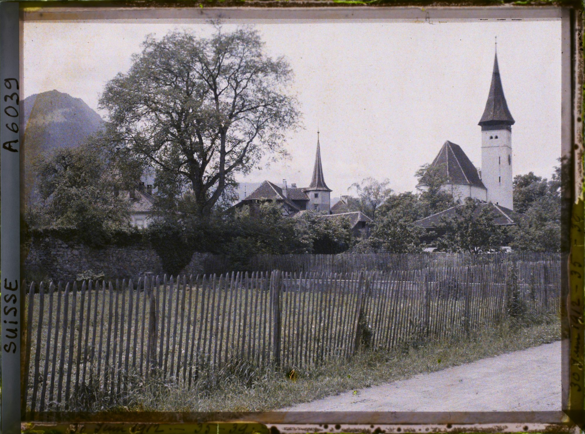 Image représentant L'église catholique d'Interlaken