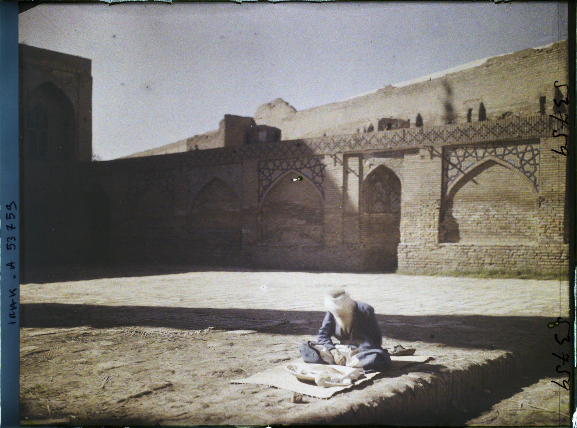 Image représentant Cour d'une mosquée