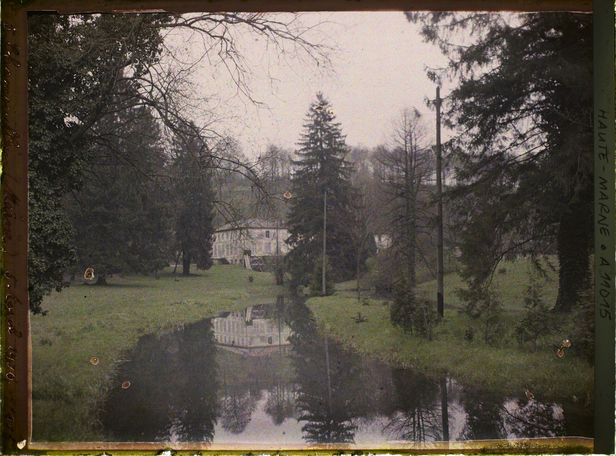 Image représentant Le château propriété Léchaudelle (?)