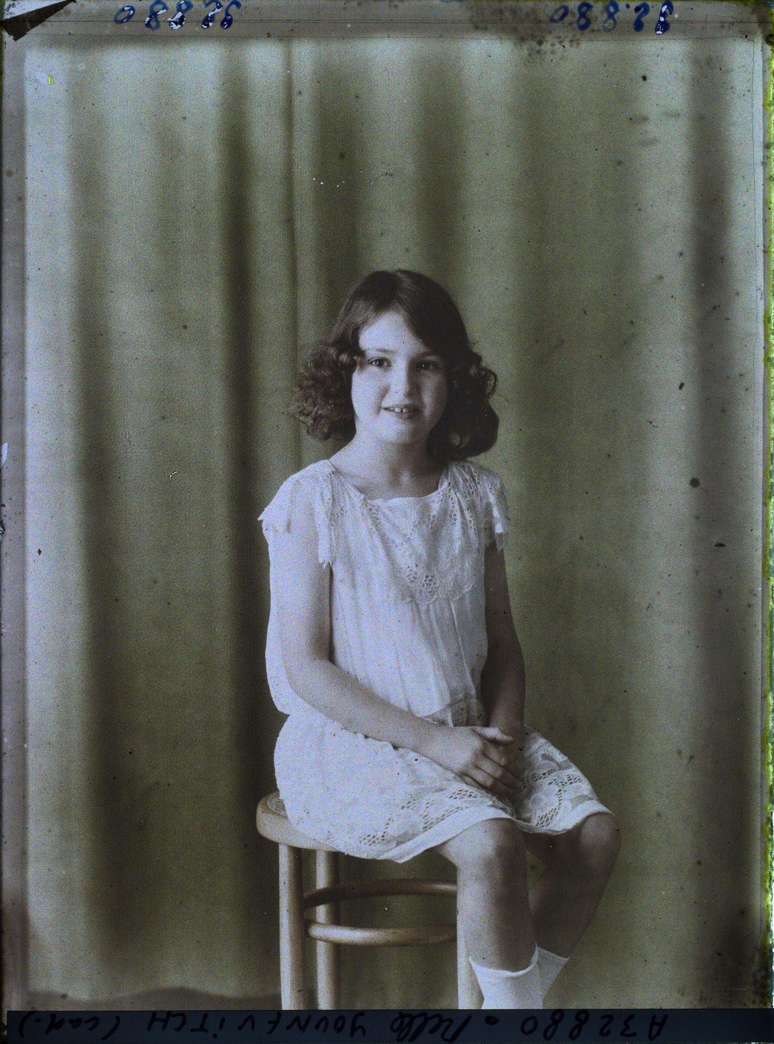 Image représentant https://musee-albert-kahn.s-museum.fr/home/NWQ2OTAwYzNmYjZlZTk1ZWQwODJmMjY4L2dlbmVyaWMtbm90aWNlLXRhYi9hdXRob3JpdHkvNjE3YTc5ZjVjZjhiODk2OGIzMzM3ZDIx/5d6900c3fb6ee95ed082f268/generic-notice-tab/authority/617a79ebcf8b8968b3337ab0 Mademoiselle Younevitch