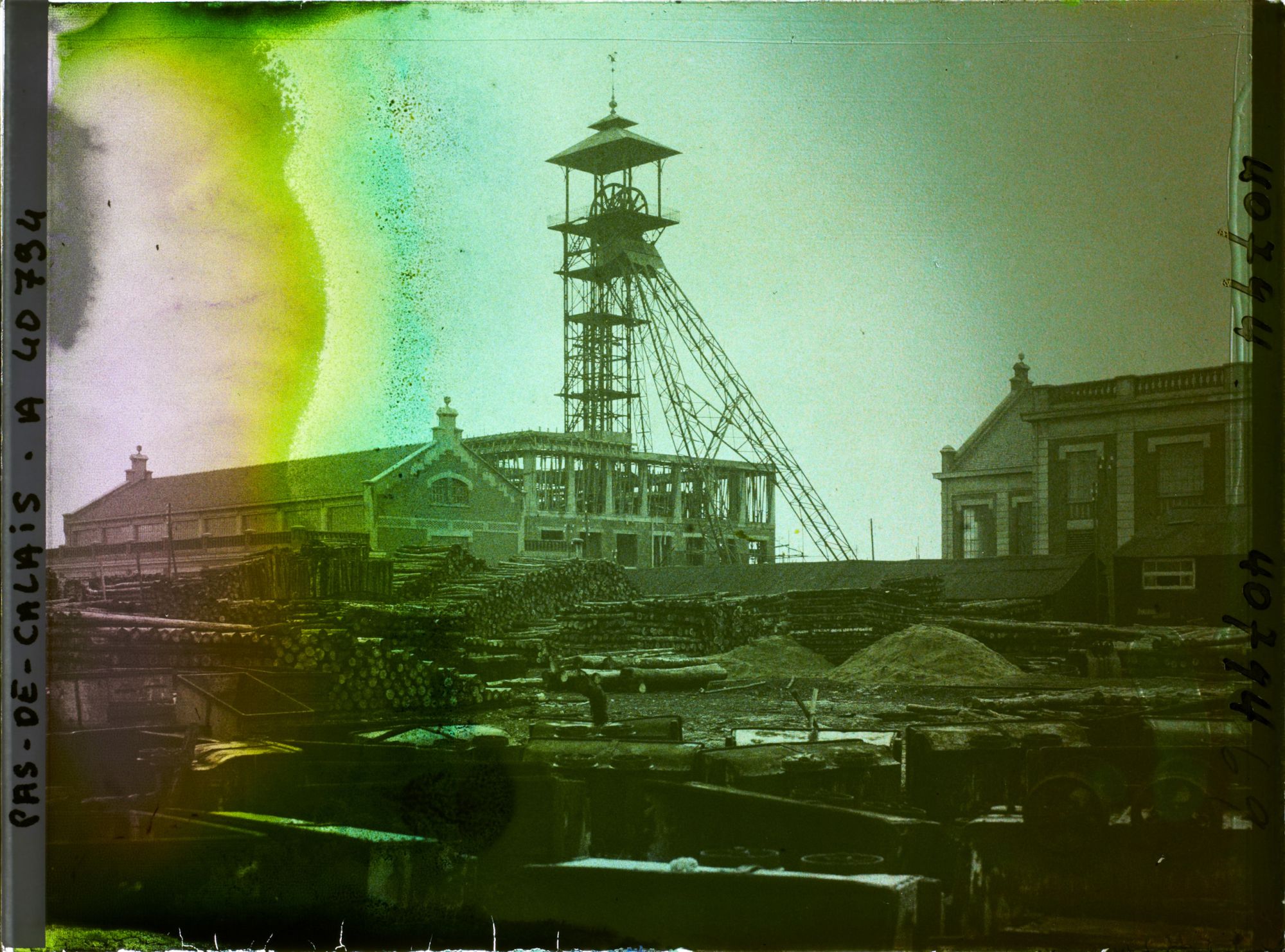 Image représentant France, Lens, Mine du Grand Condé, puits N° 2 bis autre aspect