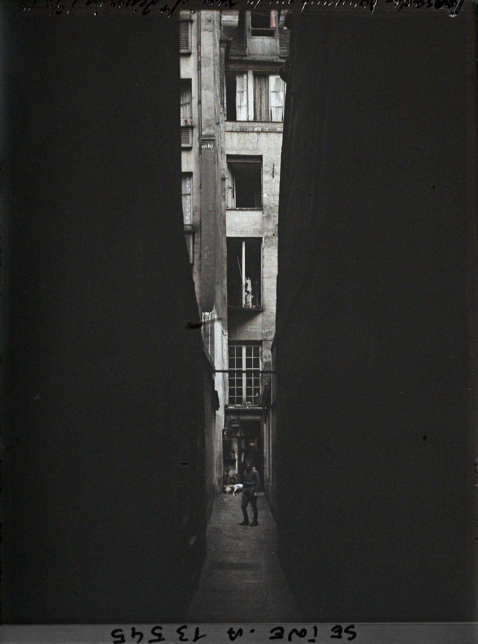 Image représentant Passage donnant sur la rue Saint-Séverin ?