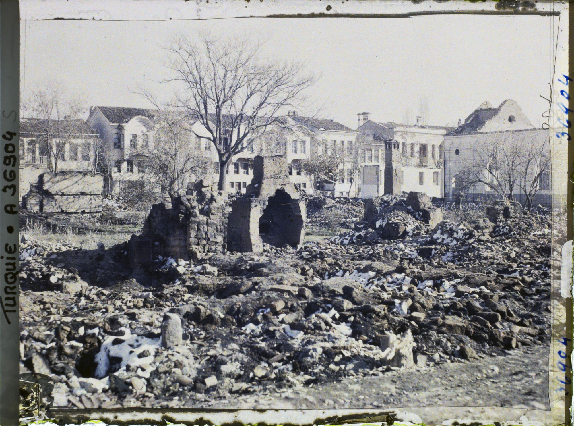 Image représentant Ruines dans le quartier chrétien
