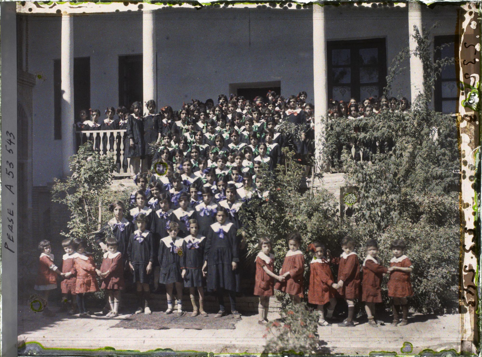 Image représentant Les élèves de l'école de l'Alliance Israélite Universelle