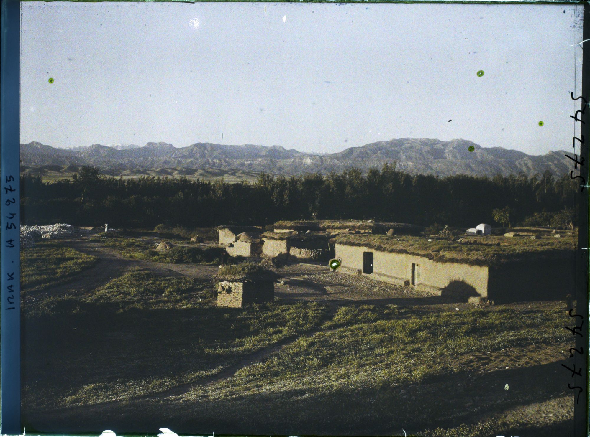 Image représentant Coucher de soleil sur le village
