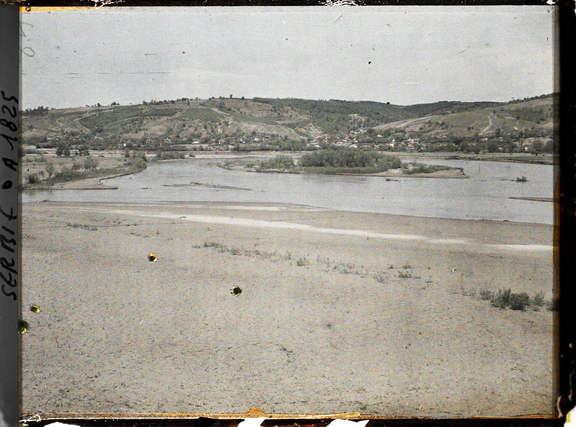 Image représentant Ile sableuse au confluent de la Morava et la Rasina