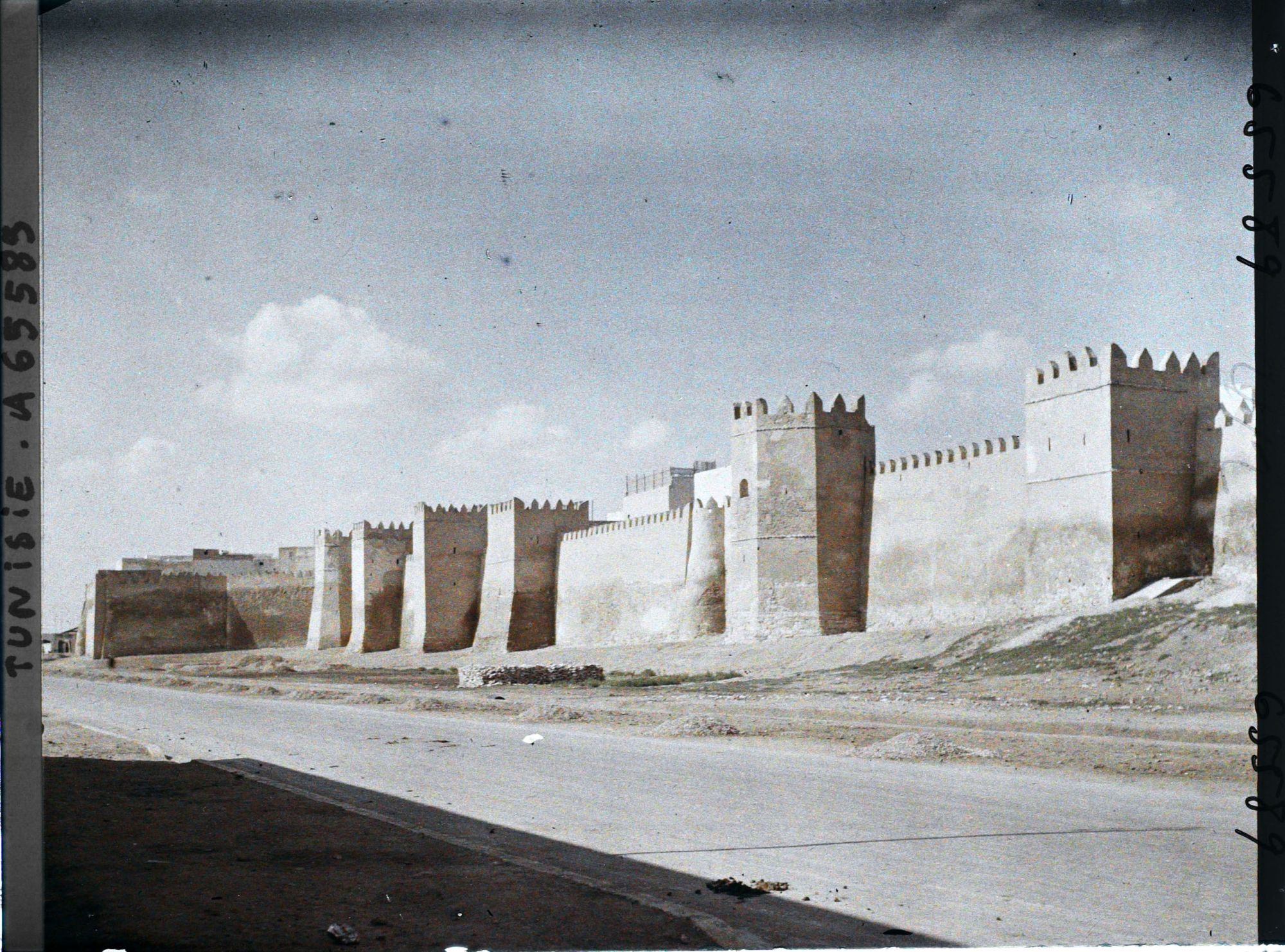 Image représentant Les remparts de la médina