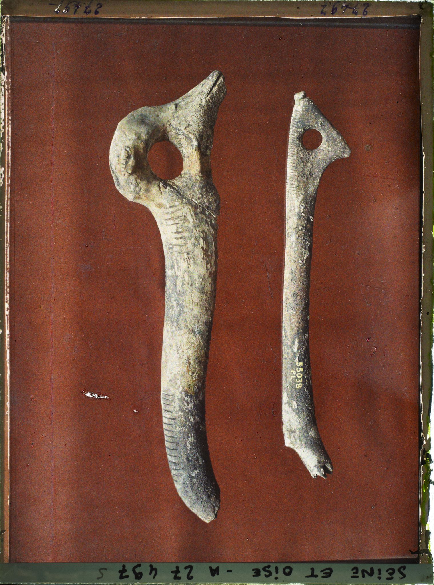 Image représentant France, St Germain-en-Laye, Musée : 2 Bâtons de Commt 55038  à encoche 55043