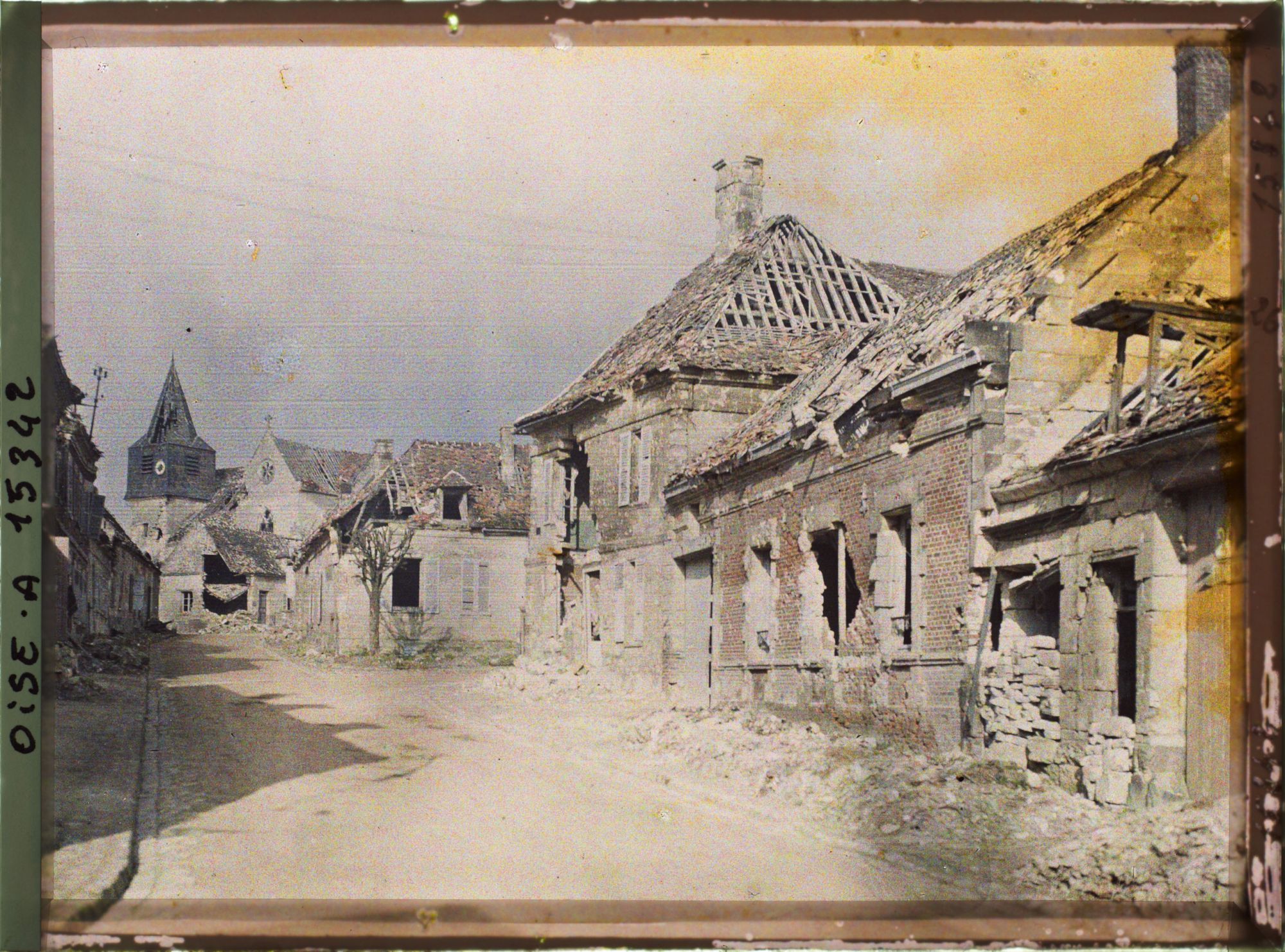 Image représentant France, Elincourt Ste Marguerite, Guerre La Grande Rue d'Elincourt Ste Marguerite (Ouest)