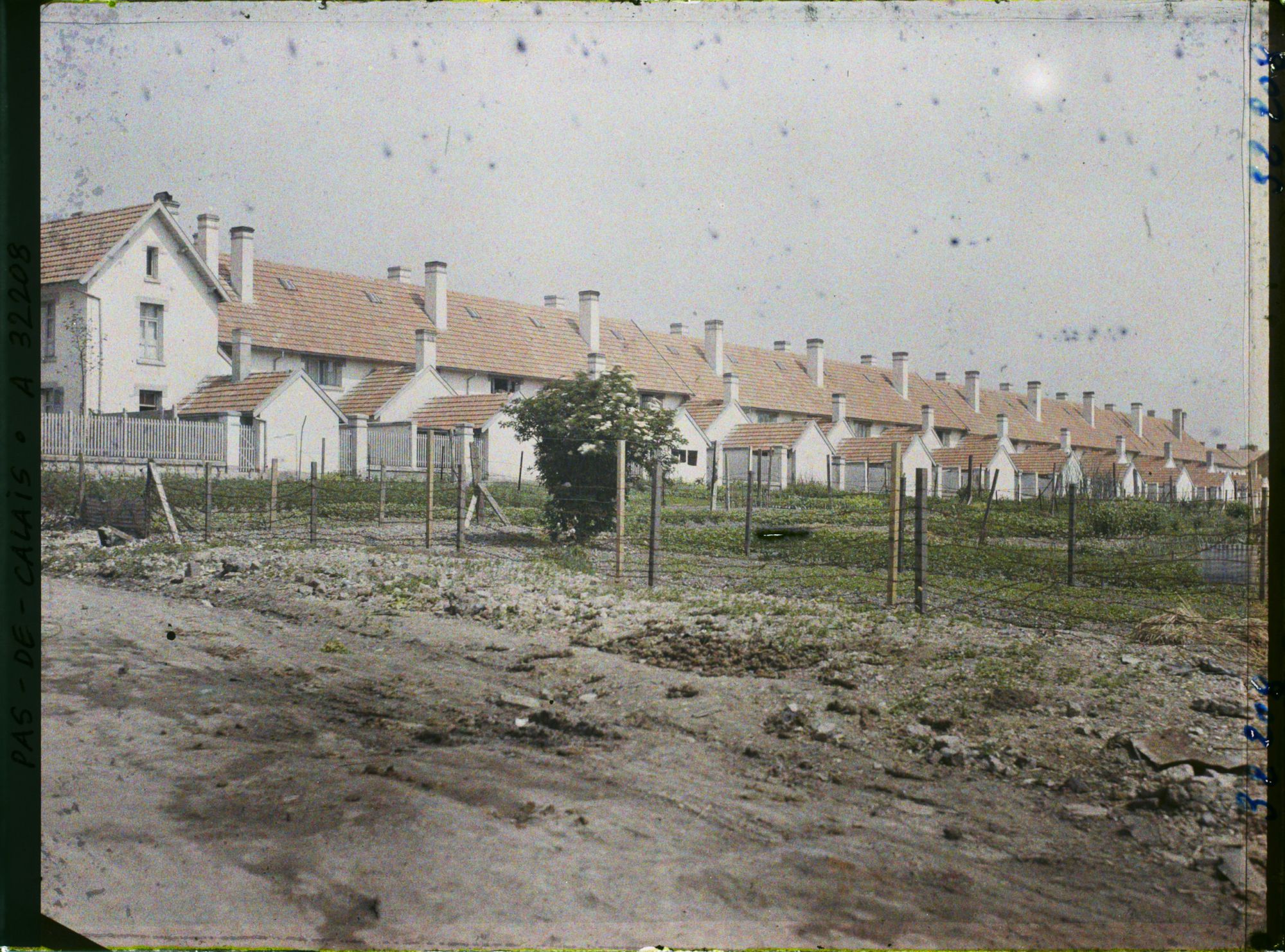 Image représentant France, Lens, Les Corons blancs