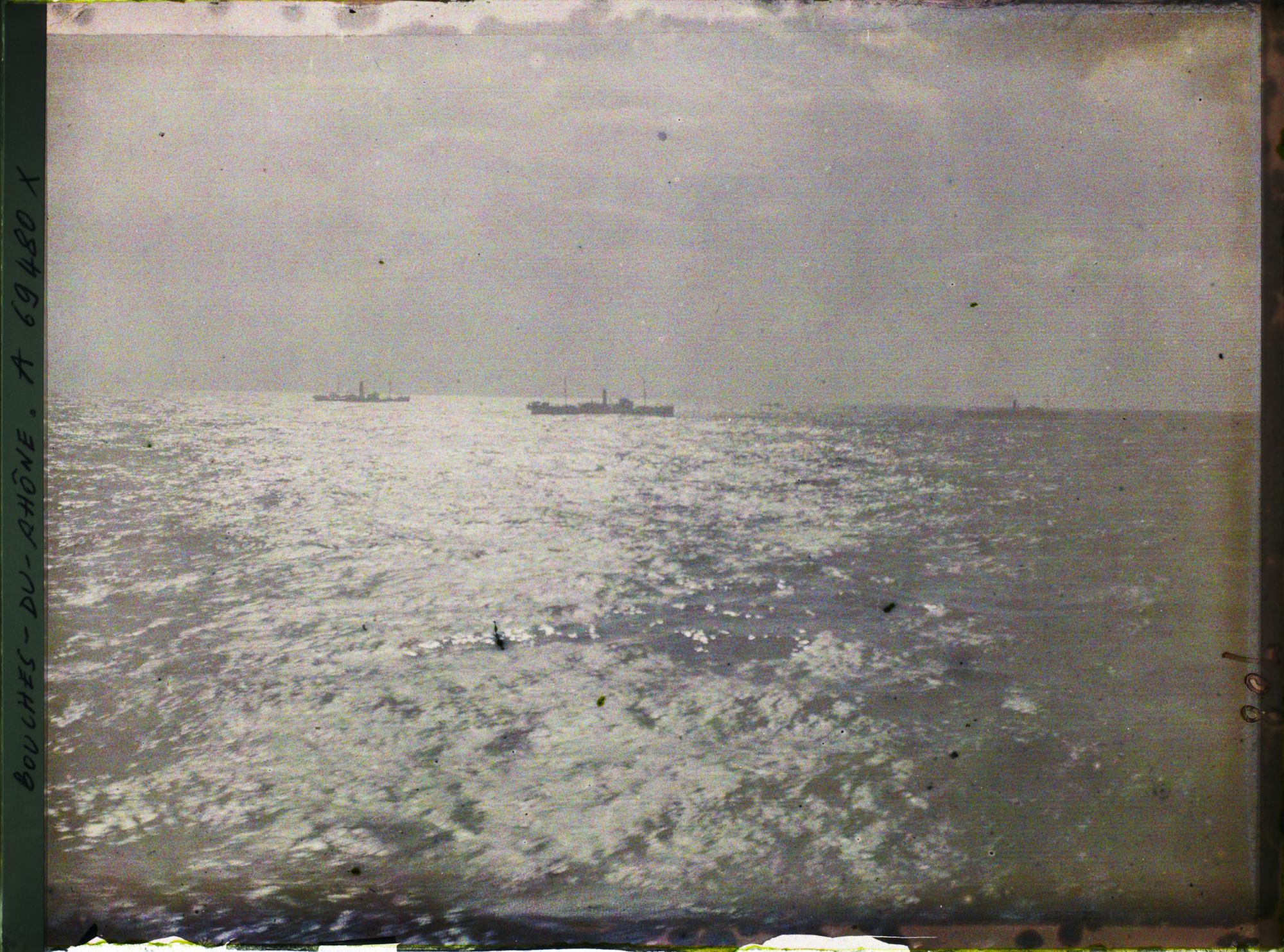 Image représentant Les paquebots au large de Marseille