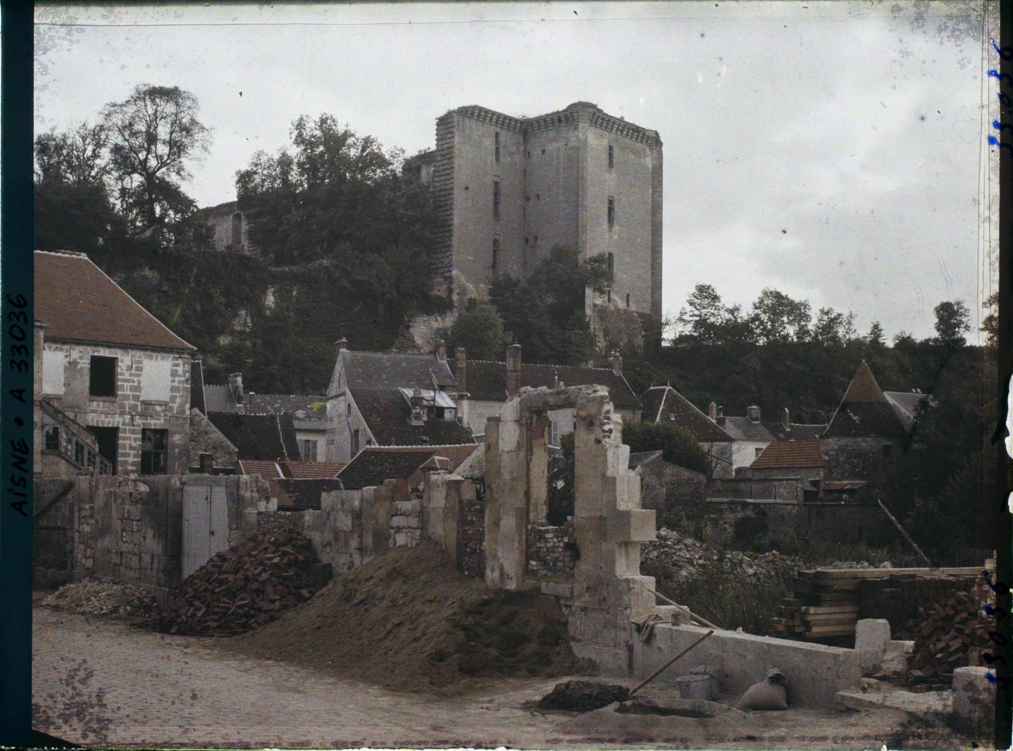 Image représentant France, La Ferte Milon, Une vue sur le Château