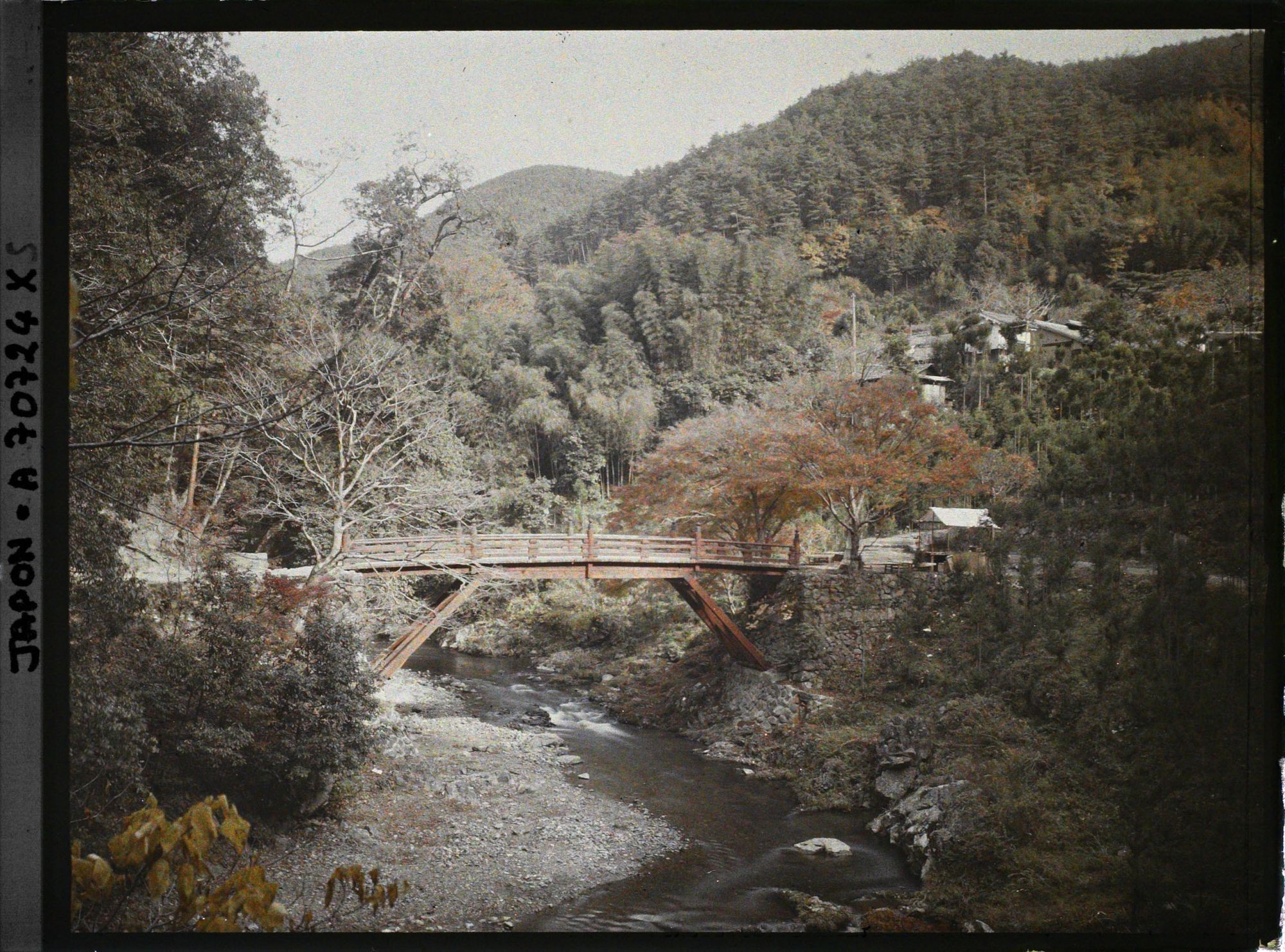 Image représentant Pont sur la Kiyotaki-gawa
