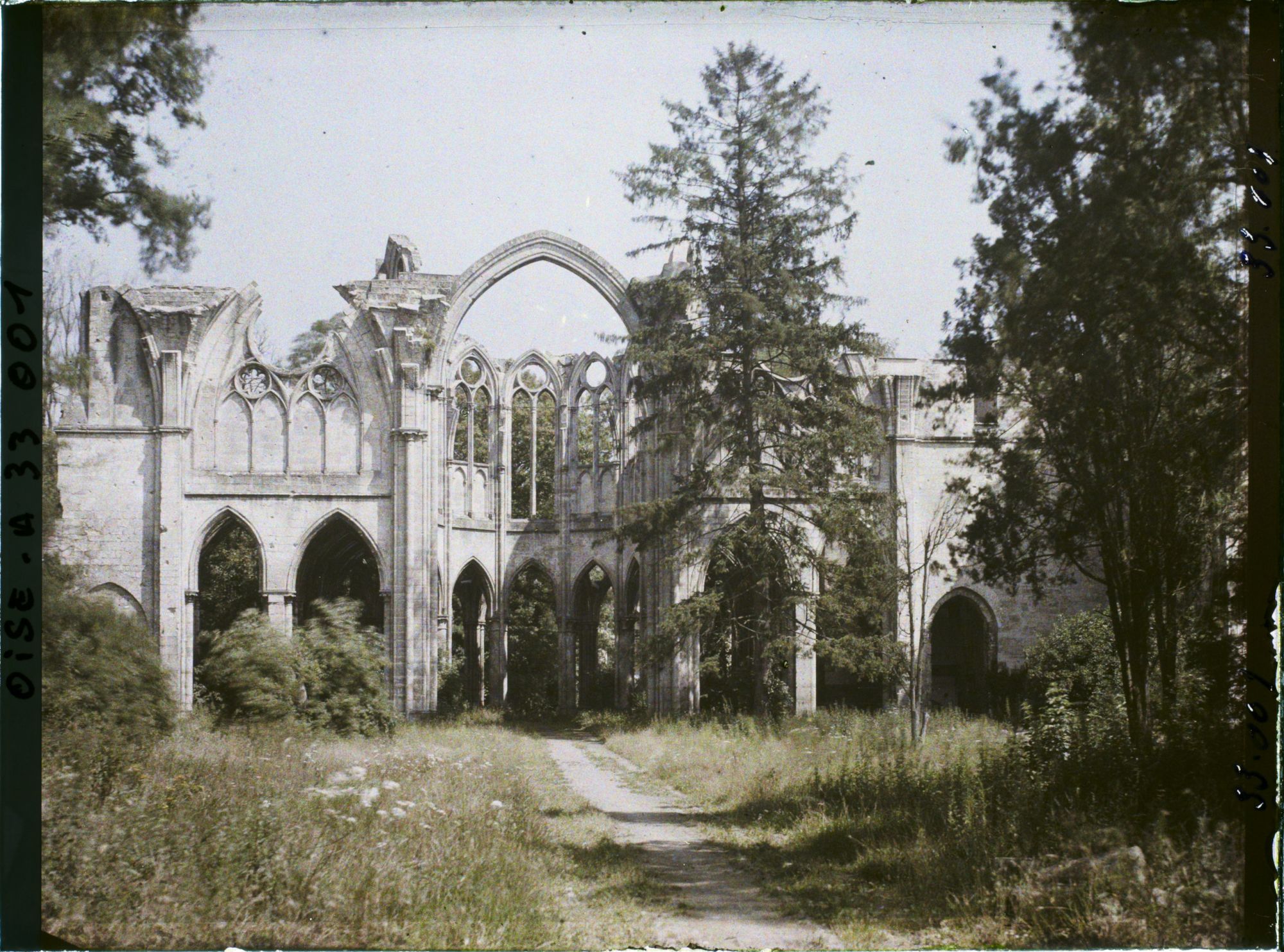 Image représentant France, Ourscamp, Ruines de l'Abbaye d'Ourscamps :