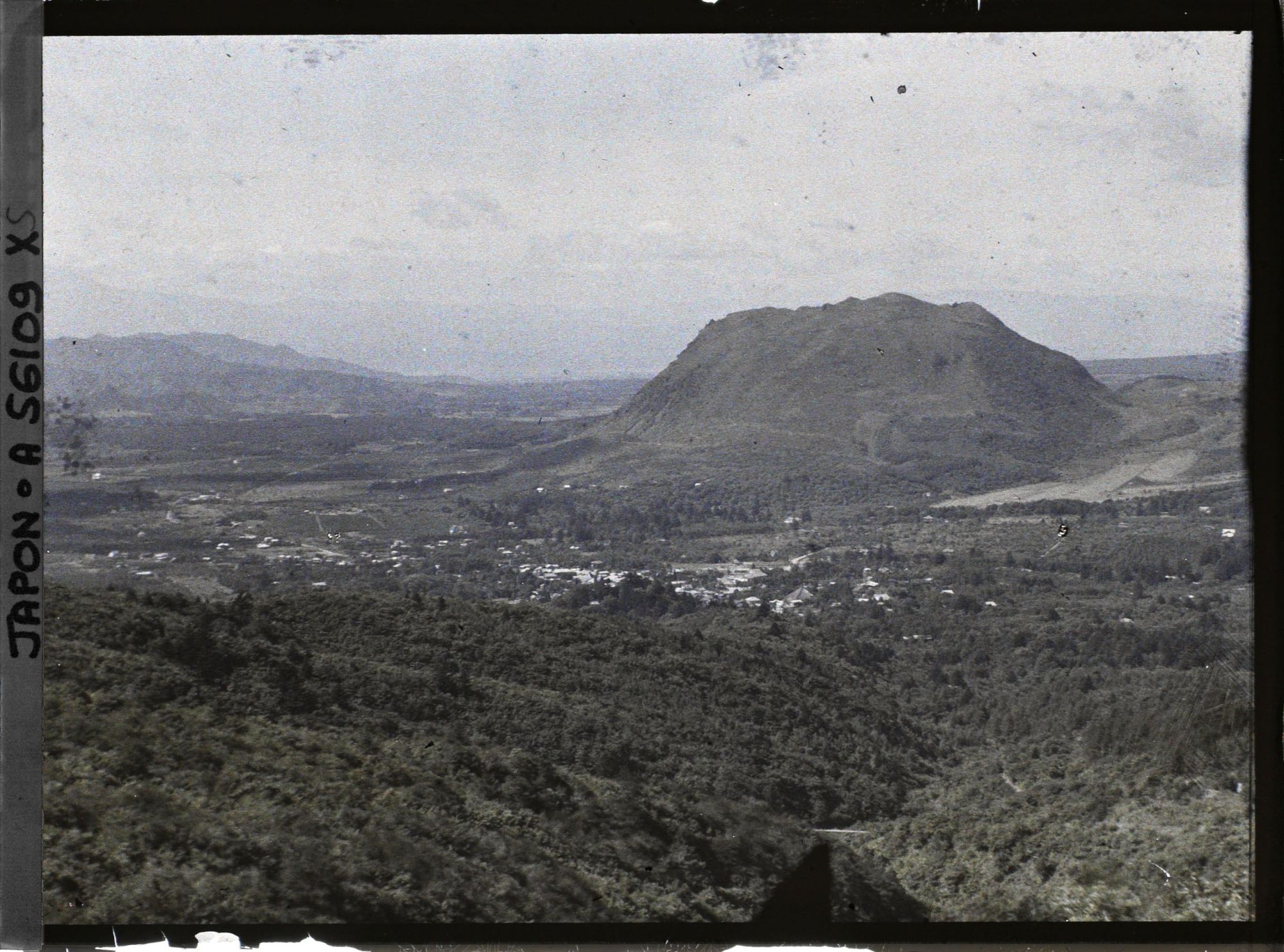 Image représentant Panorama de la plaine et la ville de Karuizawa et le mont Hanareyama