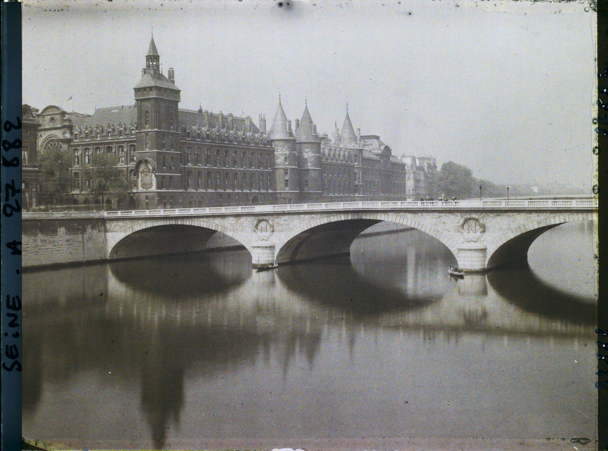 Image représentant Le Palais de Justice et le pont au Change
