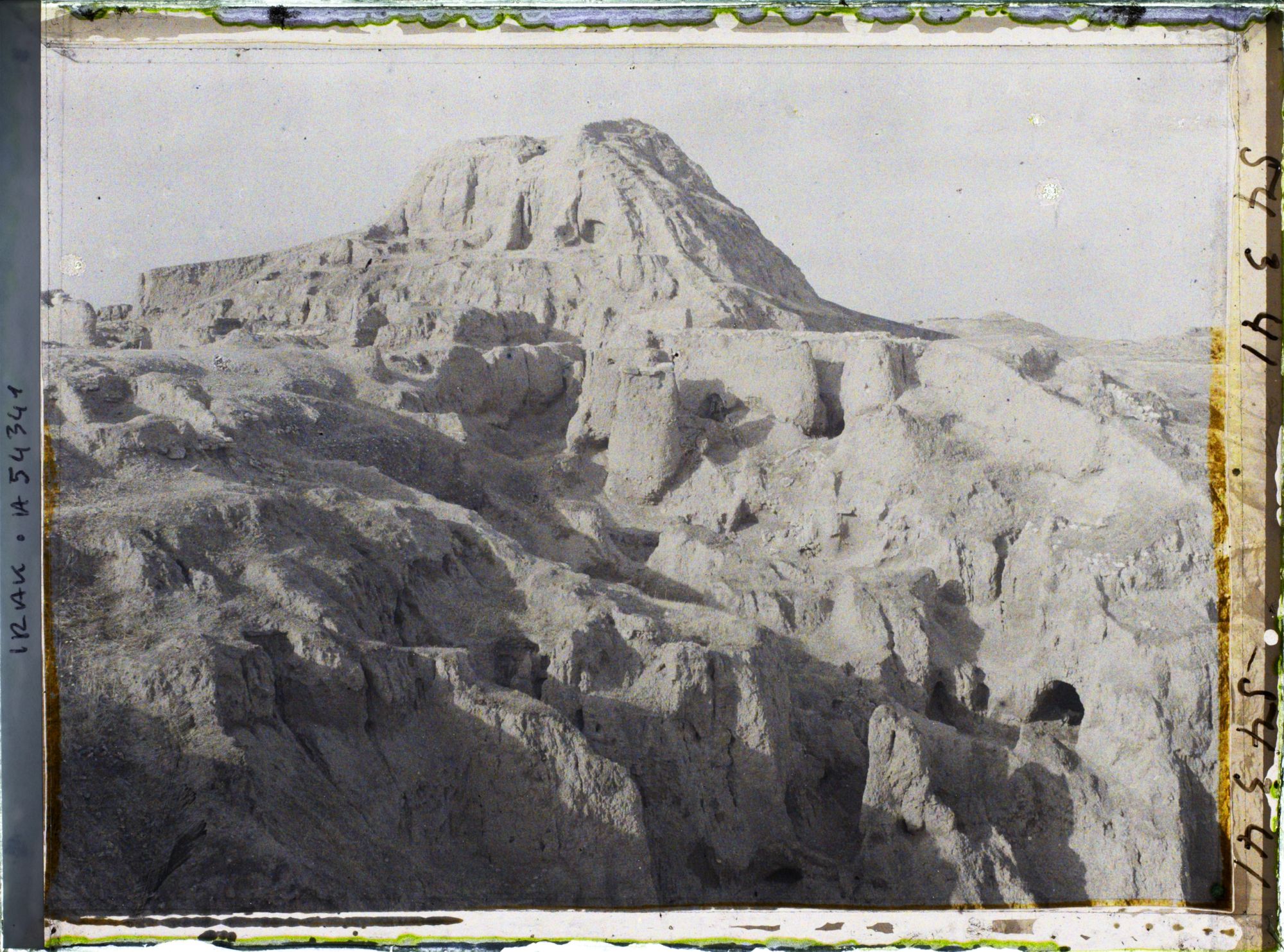 Image représentant La Ziggourat (tour à étages) du grand temple du dieu Assur