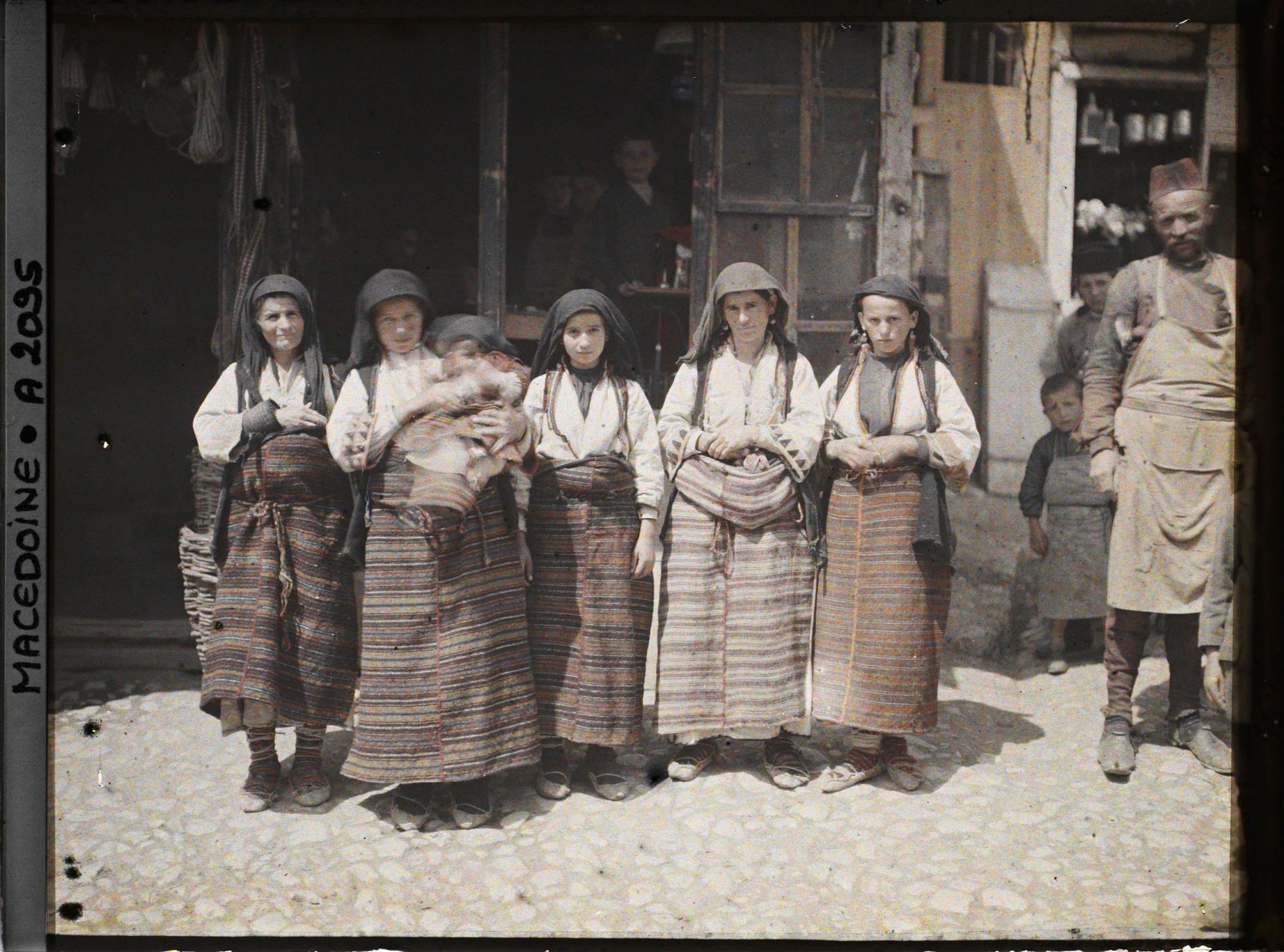 Image représentant Paysannes des environs d'Ohrid