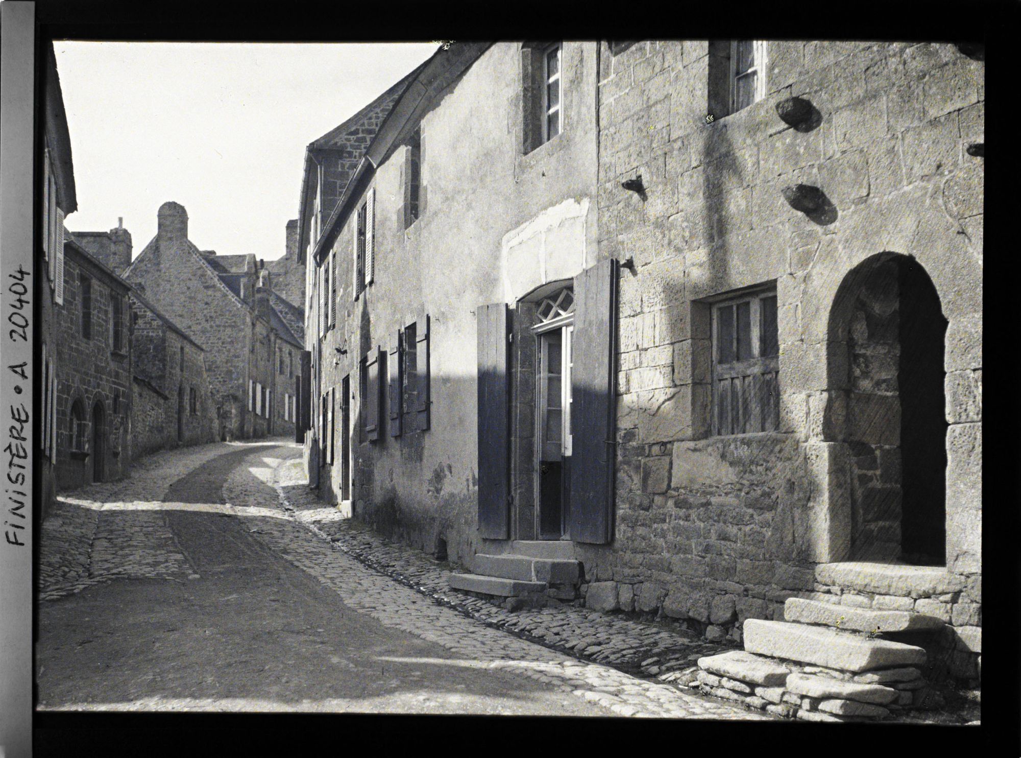 Image représentant La rue de l'Eglise