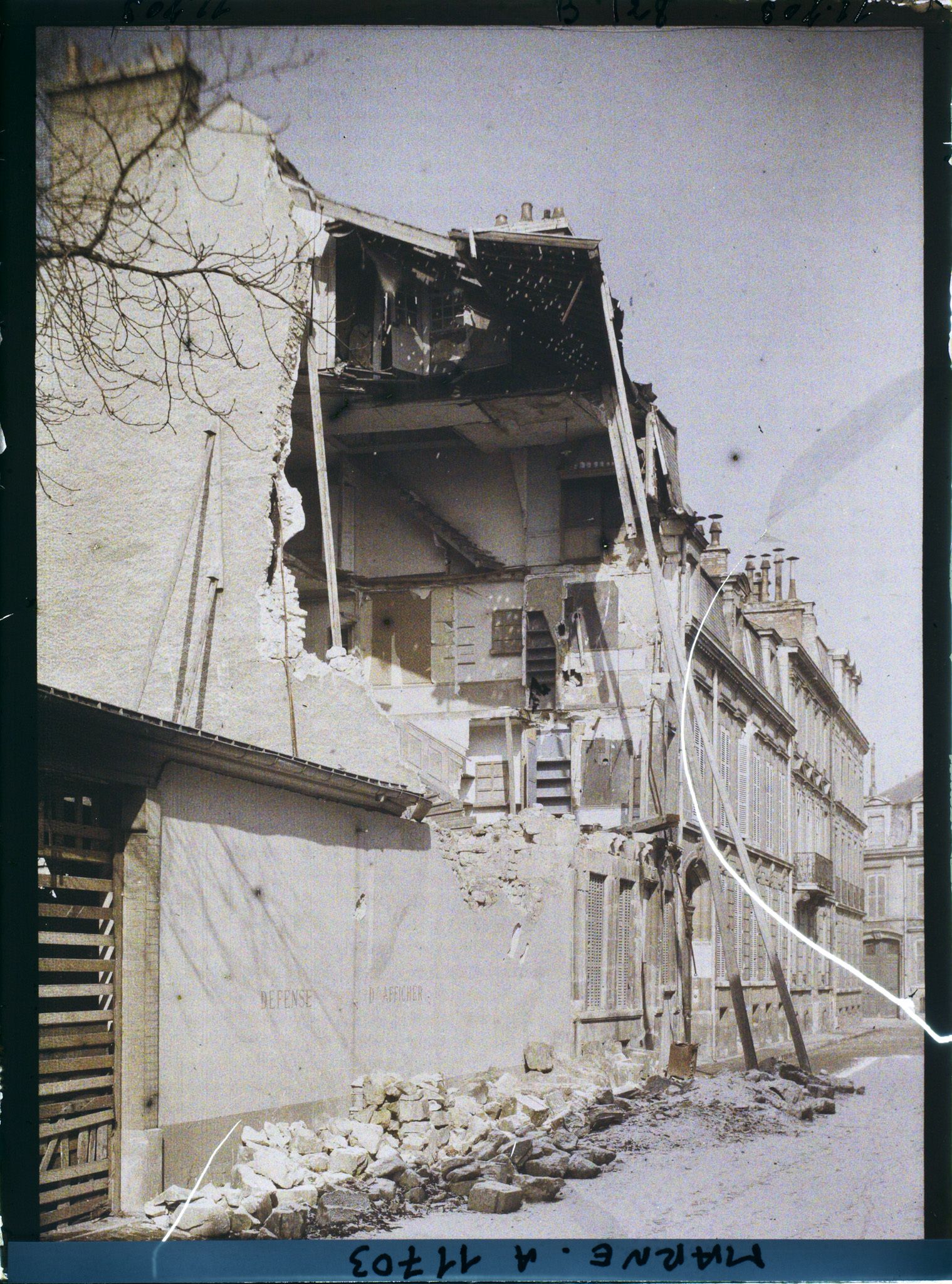 Image représentant France, Reims, Maison en ruines rue Charleville
