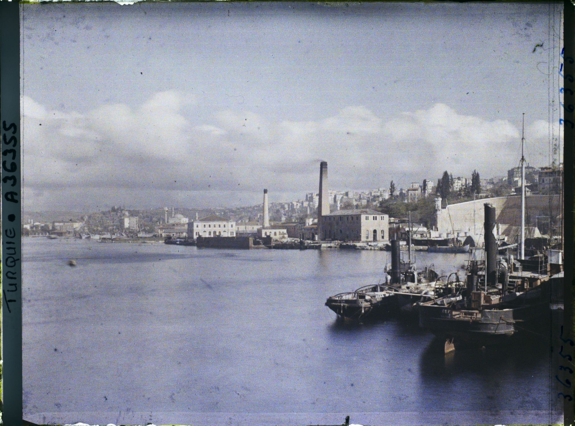 Image représentant La berge nord de la Corne d'Or