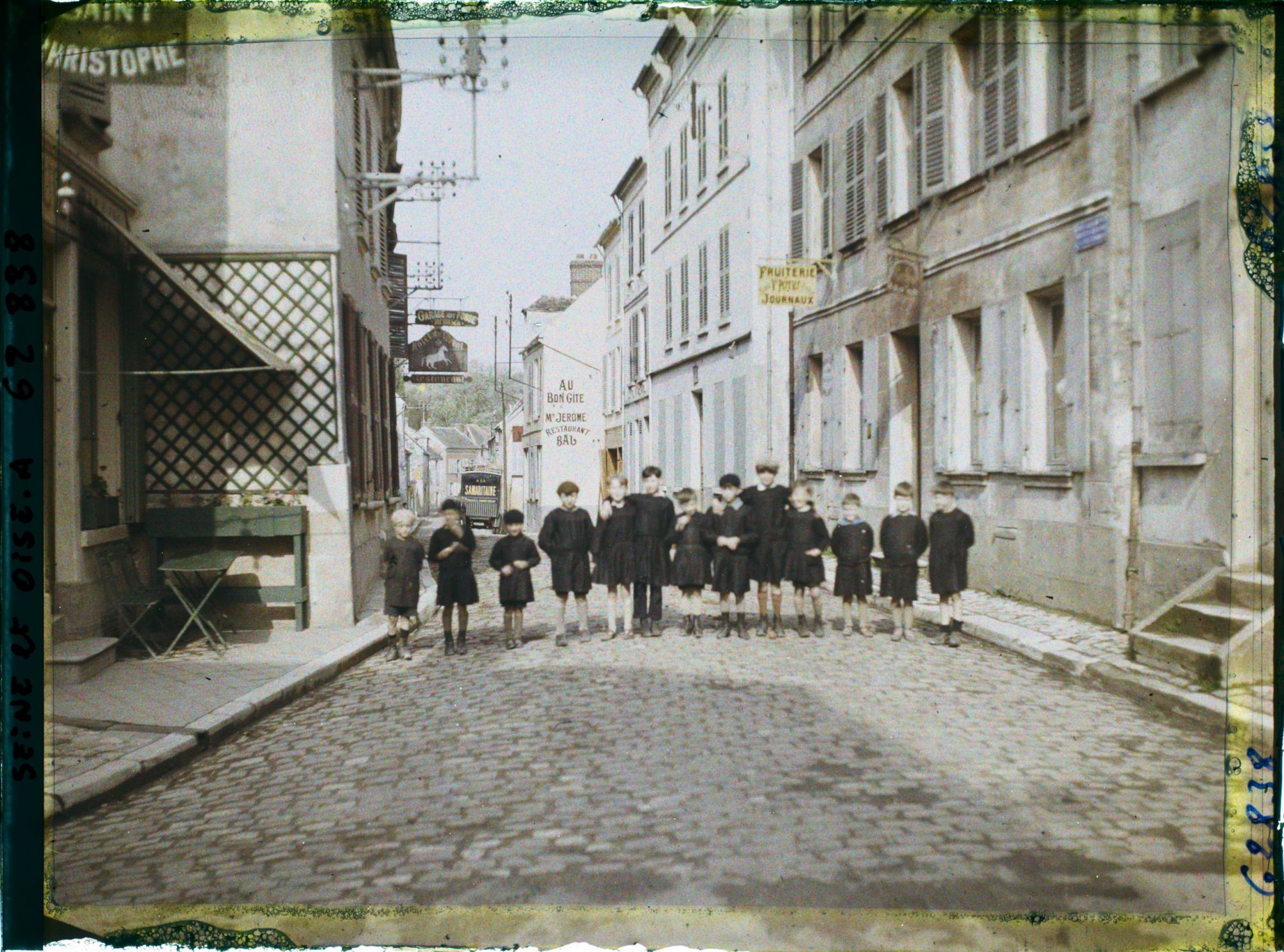 Image représentant Ile de France, Vetheuil, La rue principale