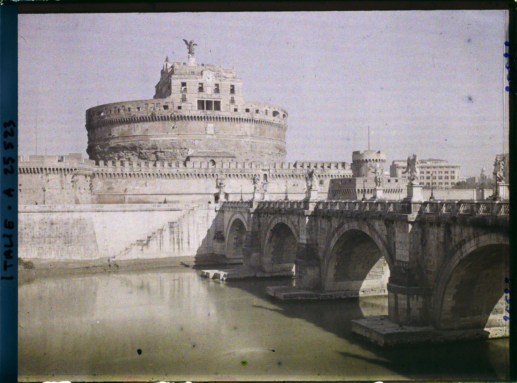 Image représentant Pont et Château Saint Ange