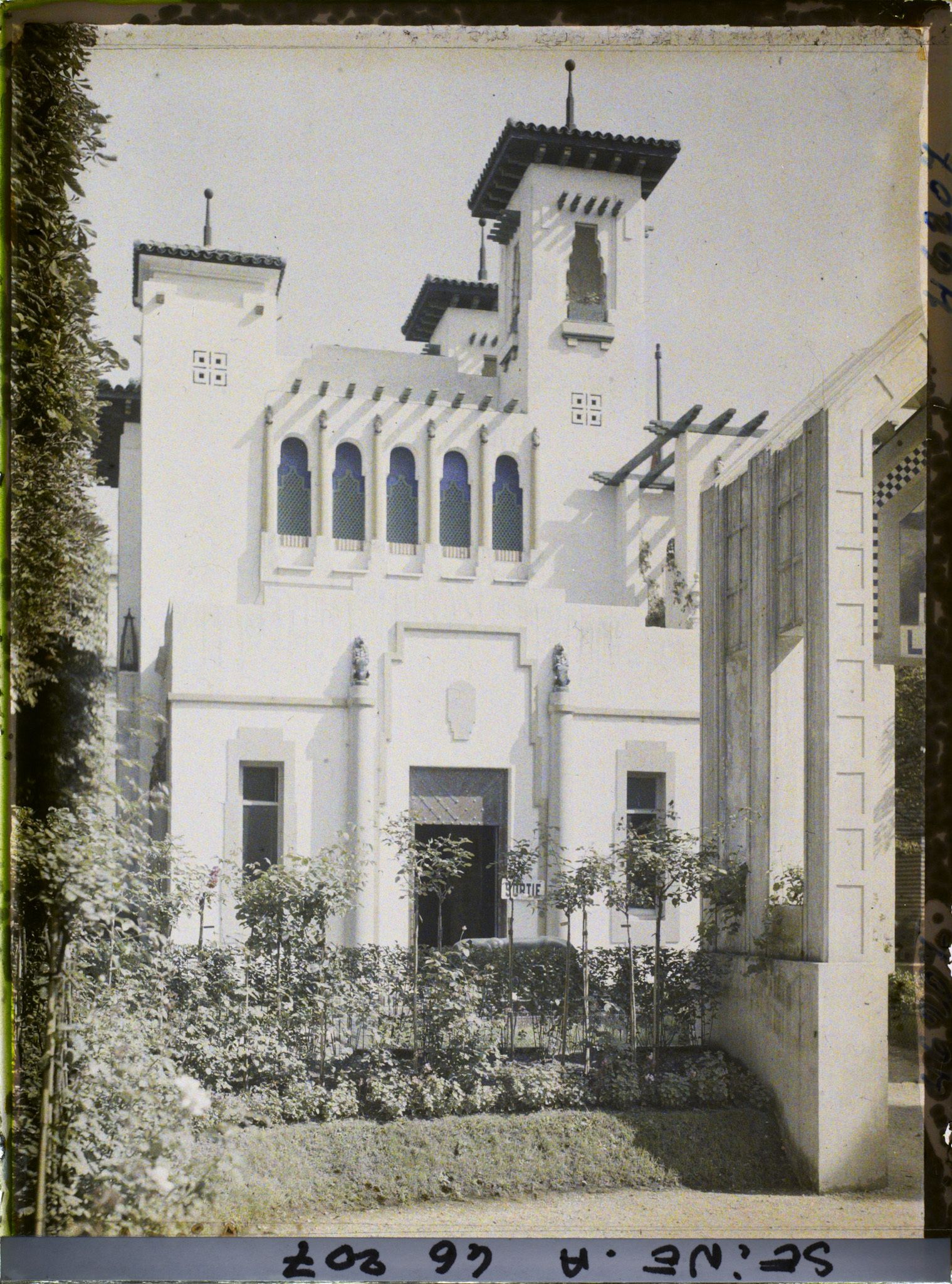 Image représentant L'exposition des arts décoratifs, Pavillon de l'Espagne