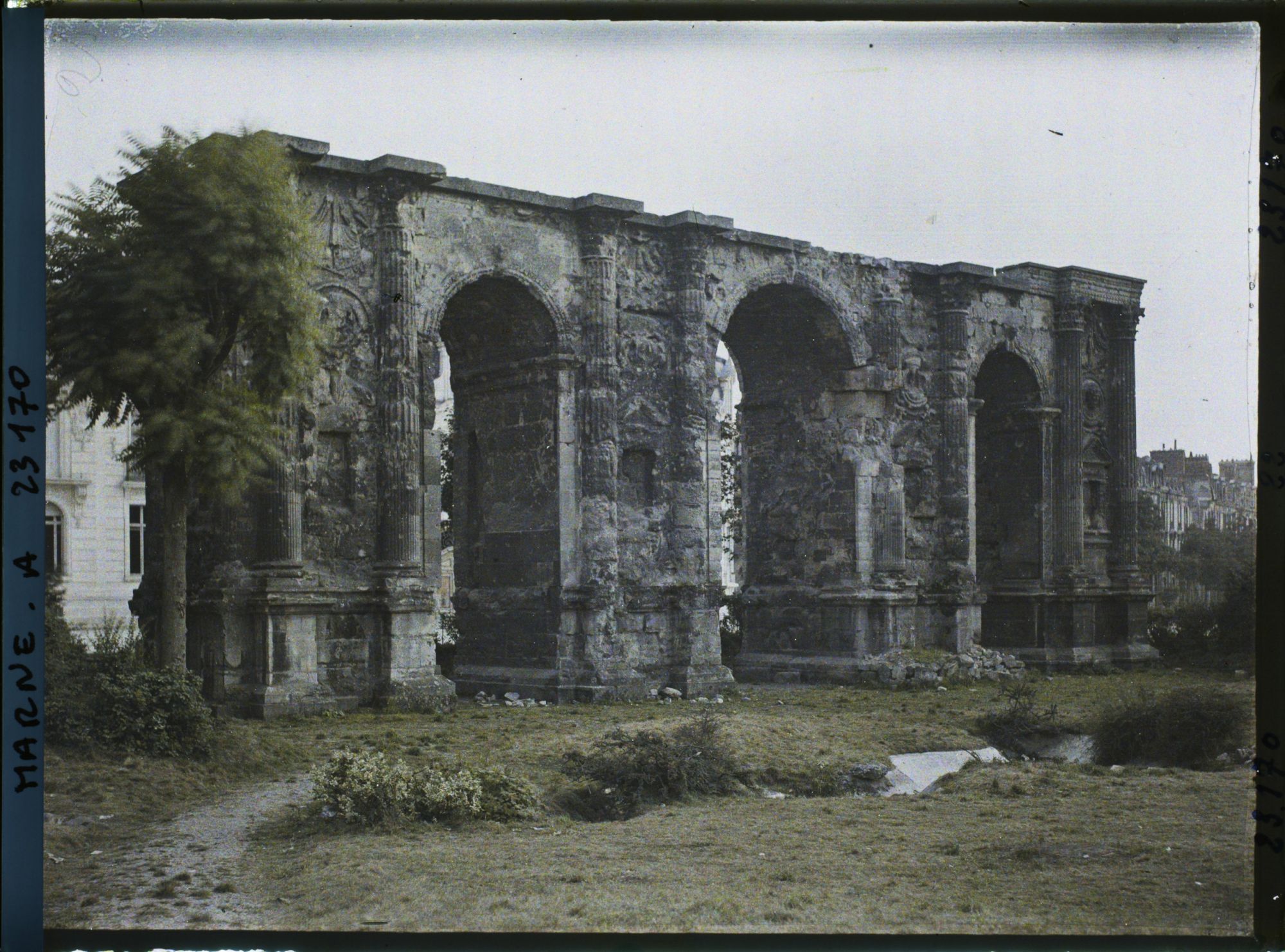 Image représentant France, Reims, Arc de Triomphe Romain