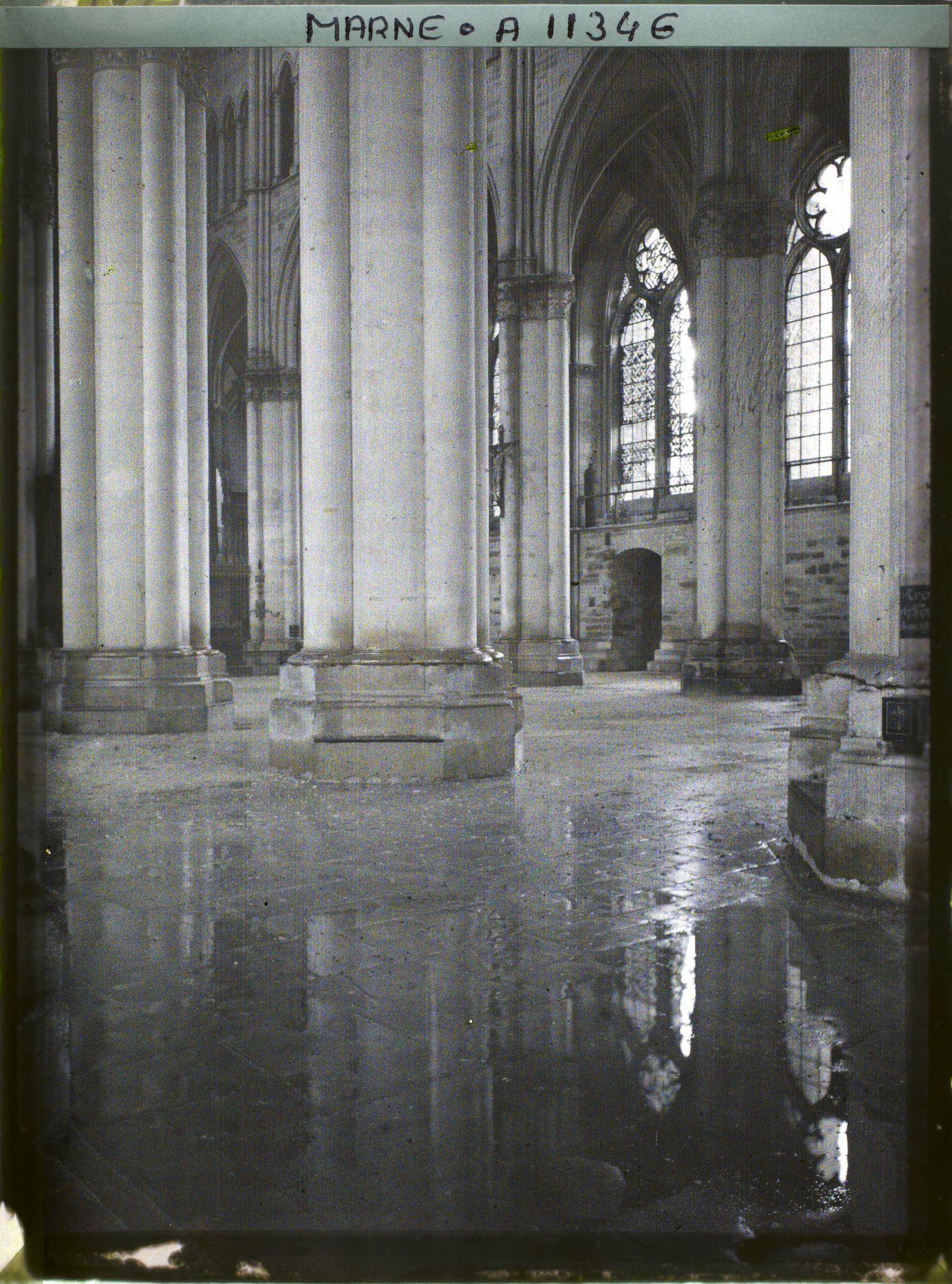 Image représentant Intérieur de la cathédrale