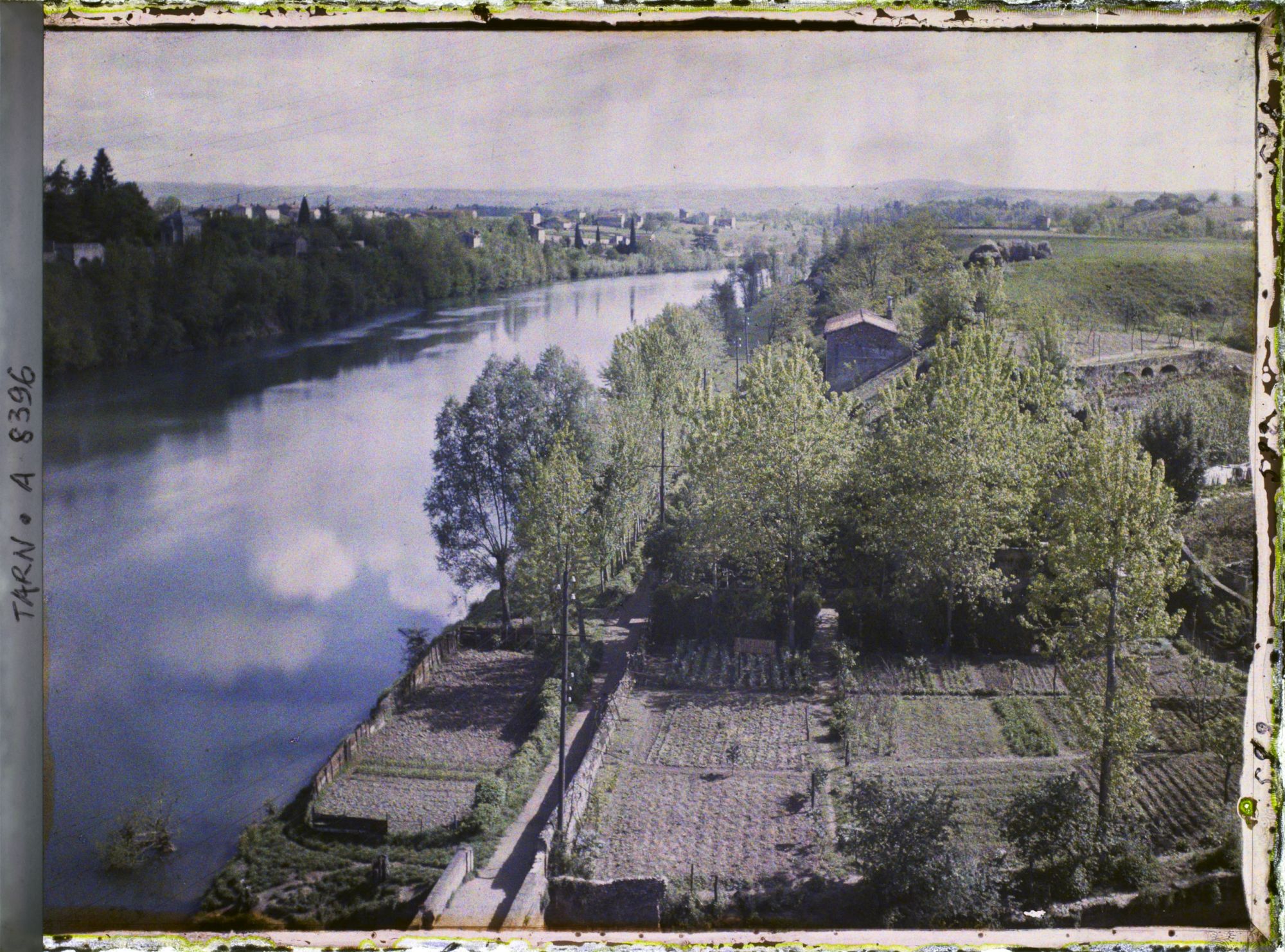 Image représentant Vue du Tarn, depuis le Pont Neuf
