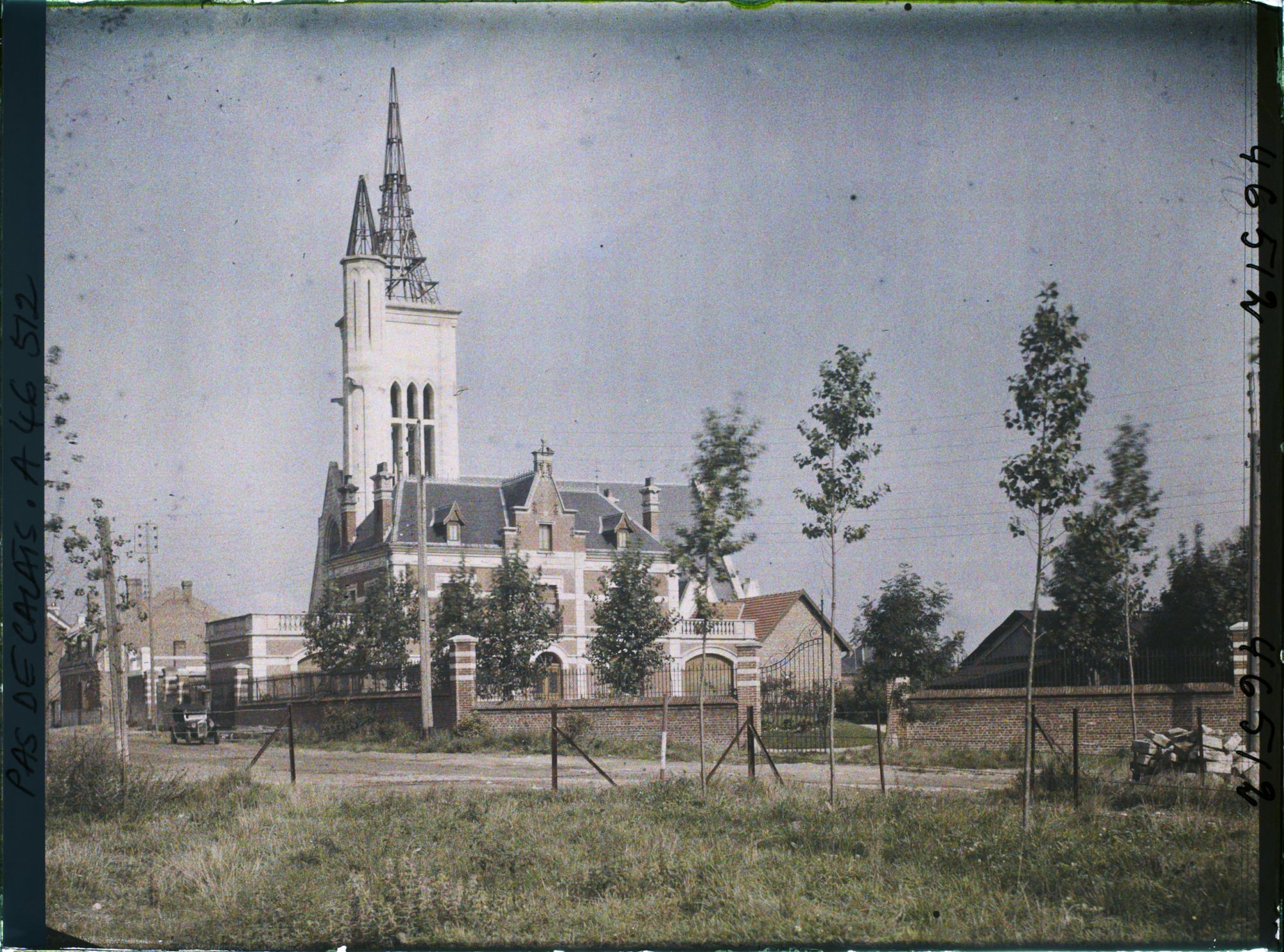 Image représentant France, Neuville-St-Vaast, Vue vers l'Eglise